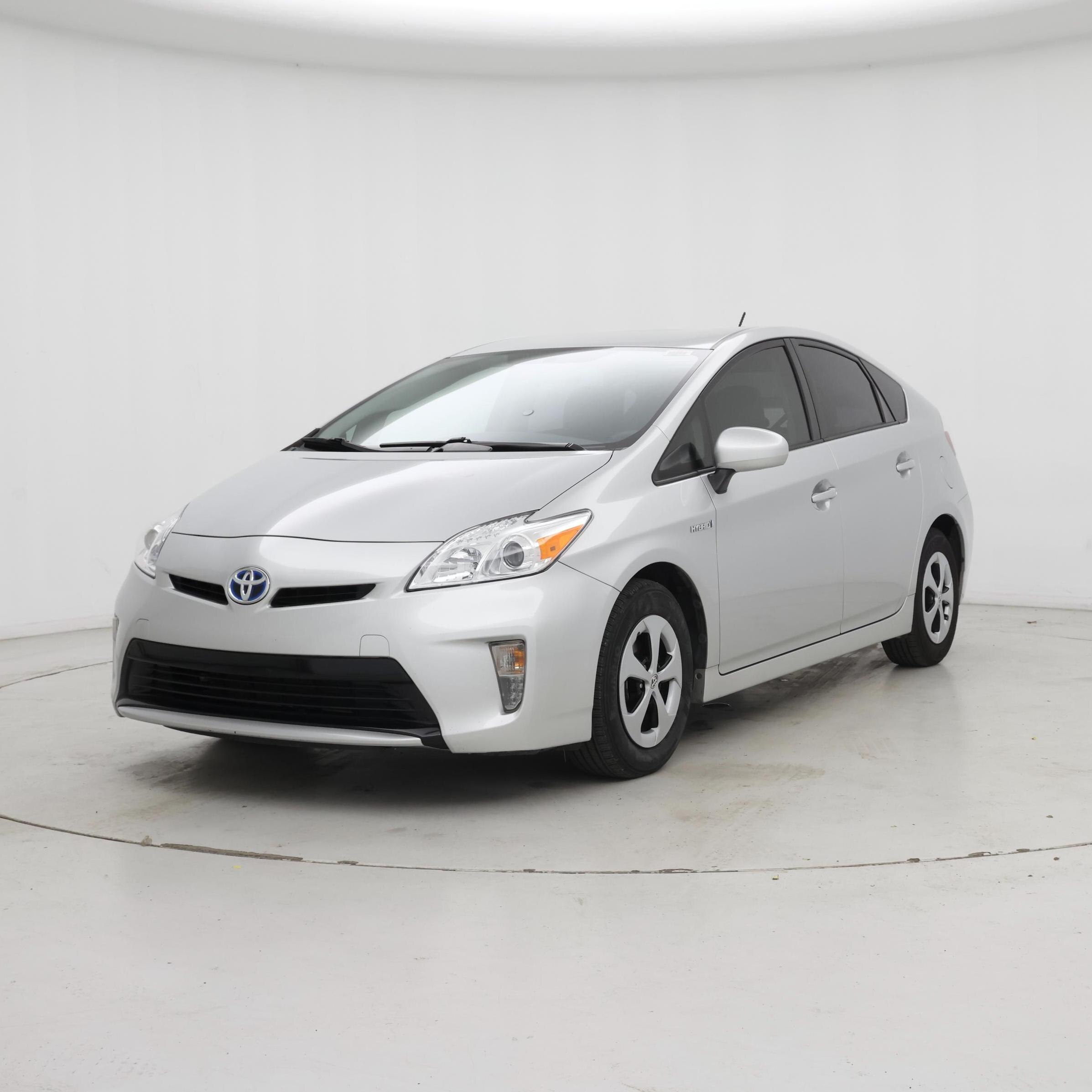 Thumbnail: 2015 Toyota Prius - 4