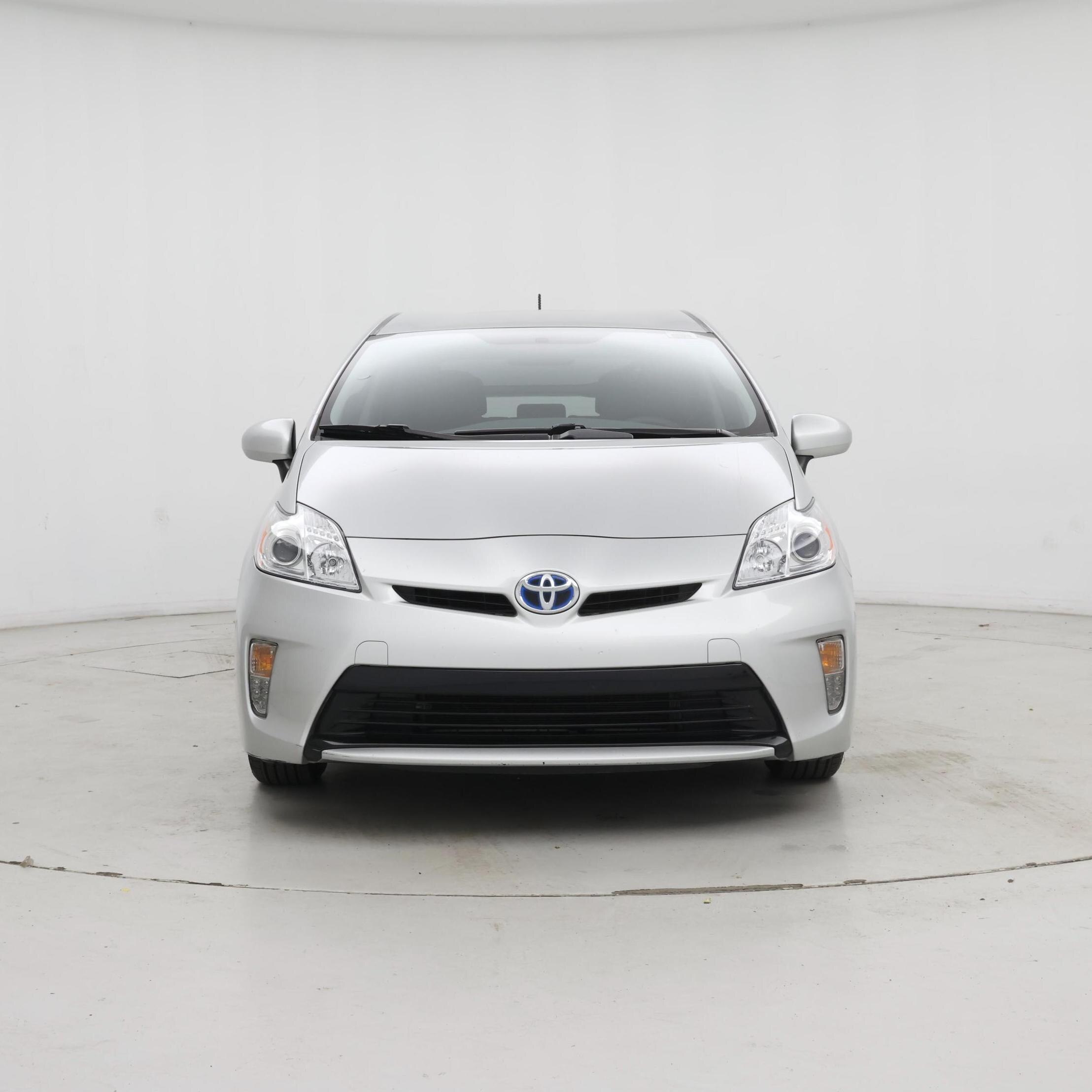 Thumbnail: 2015 Toyota Prius - 5