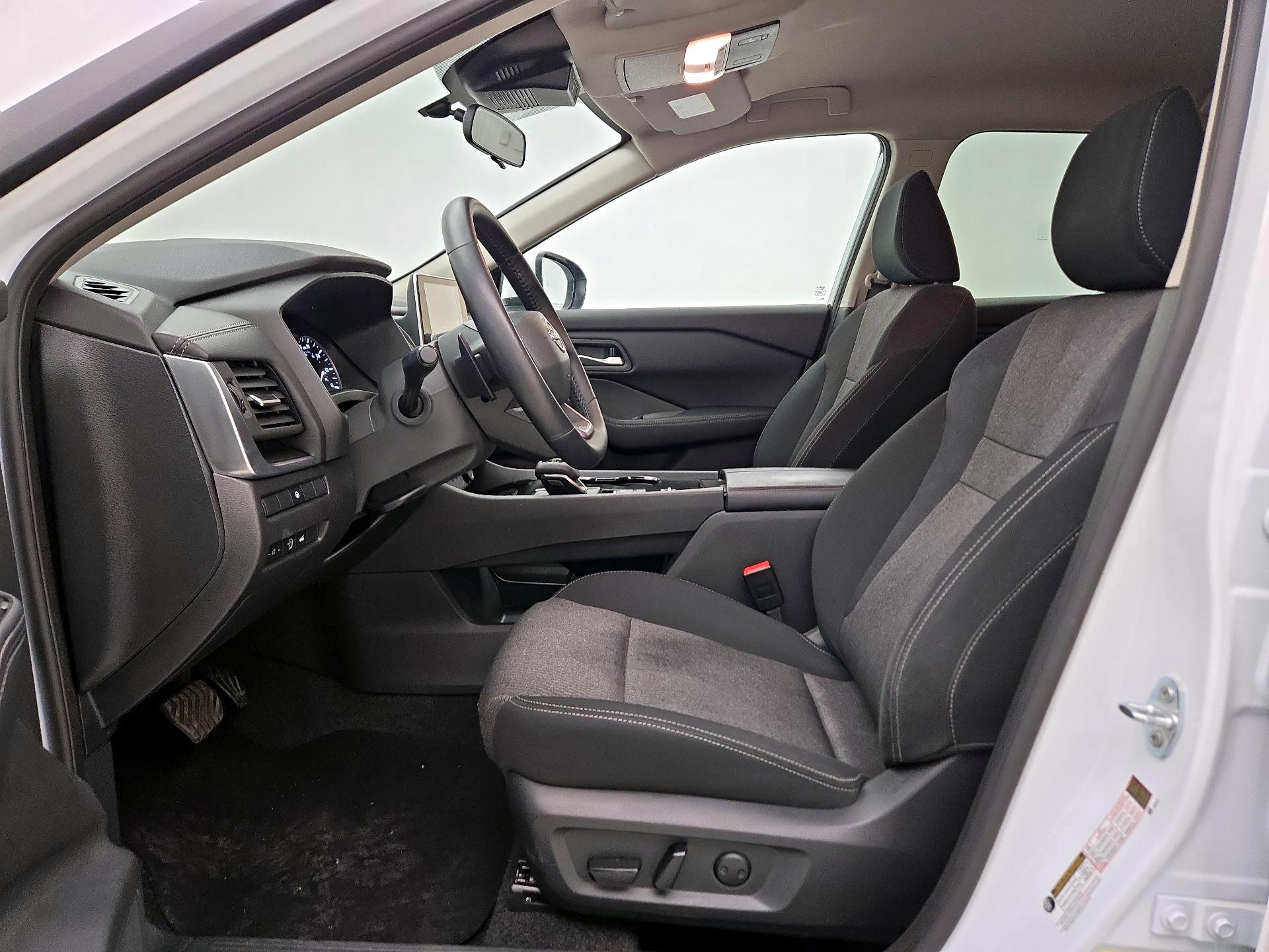 Thumbnail: 2025 Nissan Rogue - 11