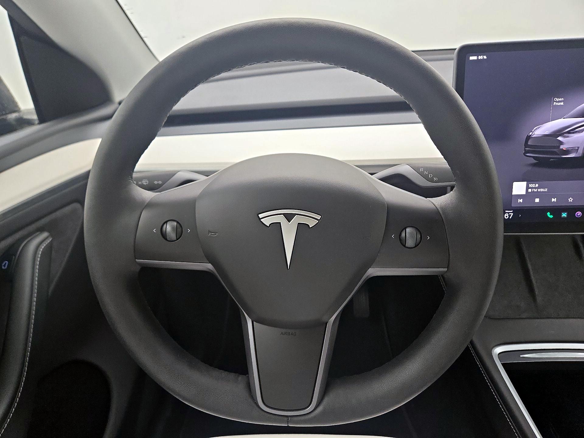 Thumbnail: 2023 Tesla Model Y - 10