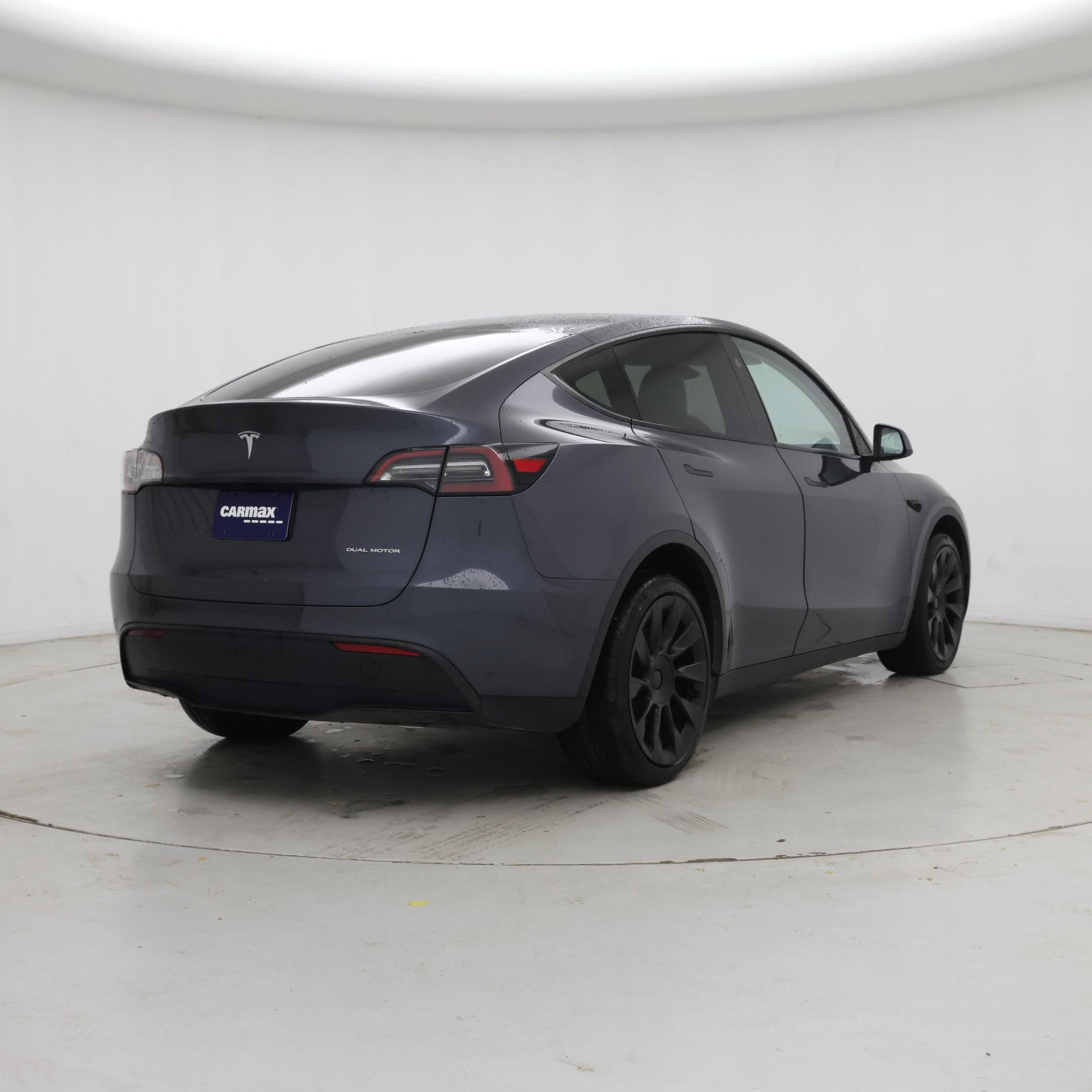 Thumbnail: 2023 Tesla Model Y - 8