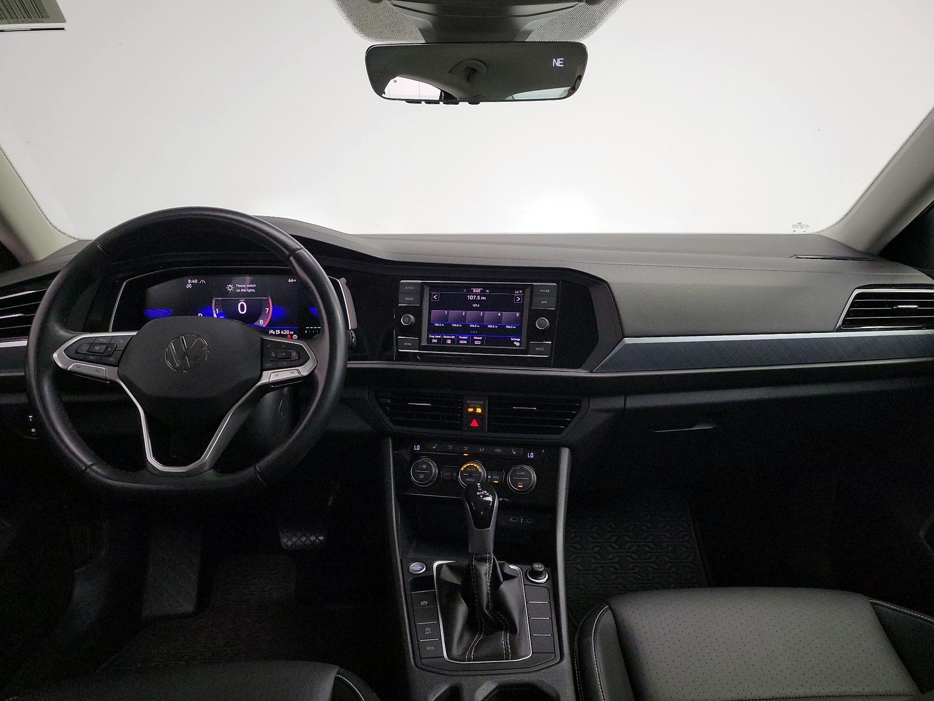 Thumbnail: 2023 Volkswagen Jetta - 9