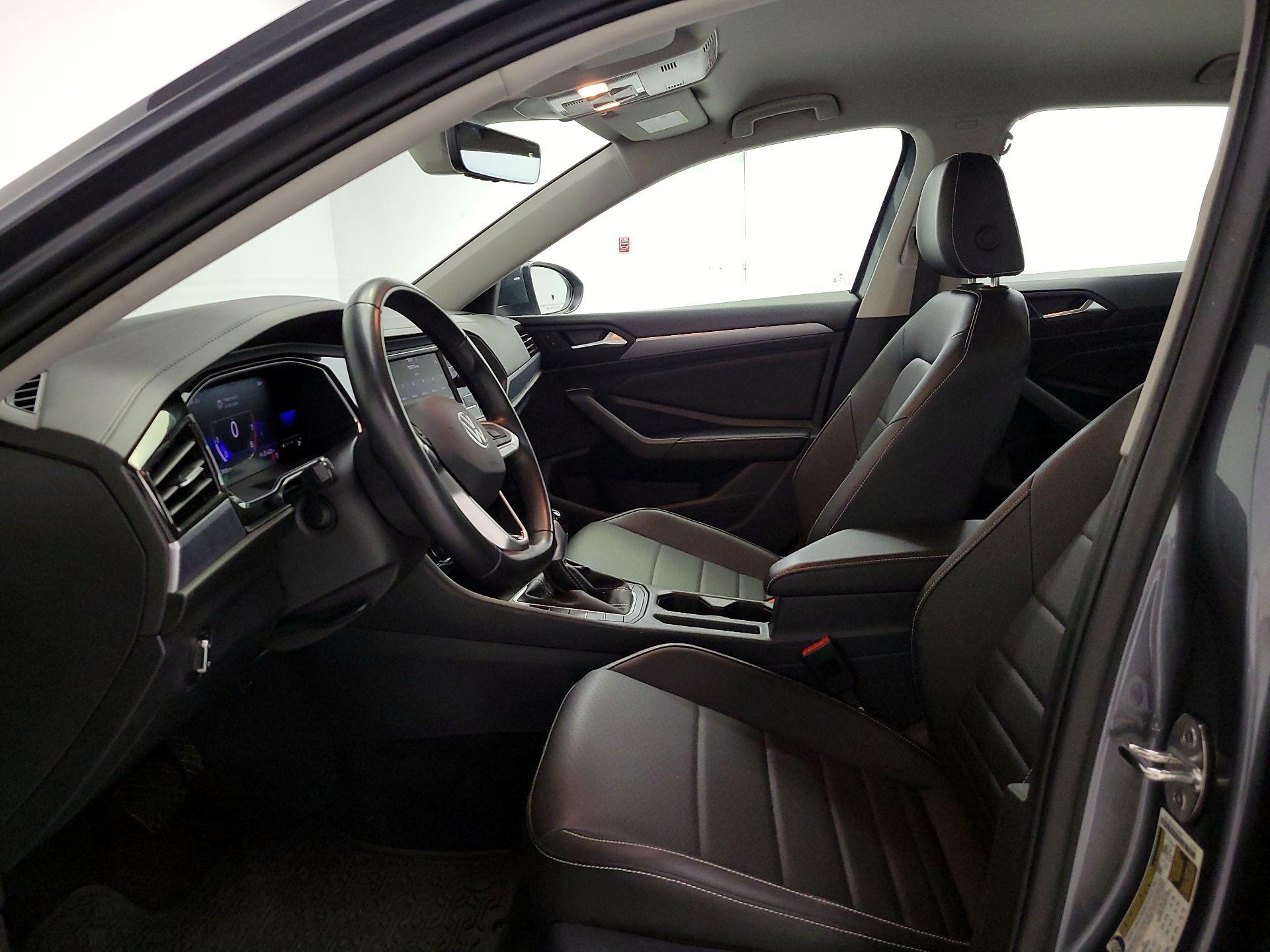 Thumbnail: 2023 Volkswagen Jetta - 11