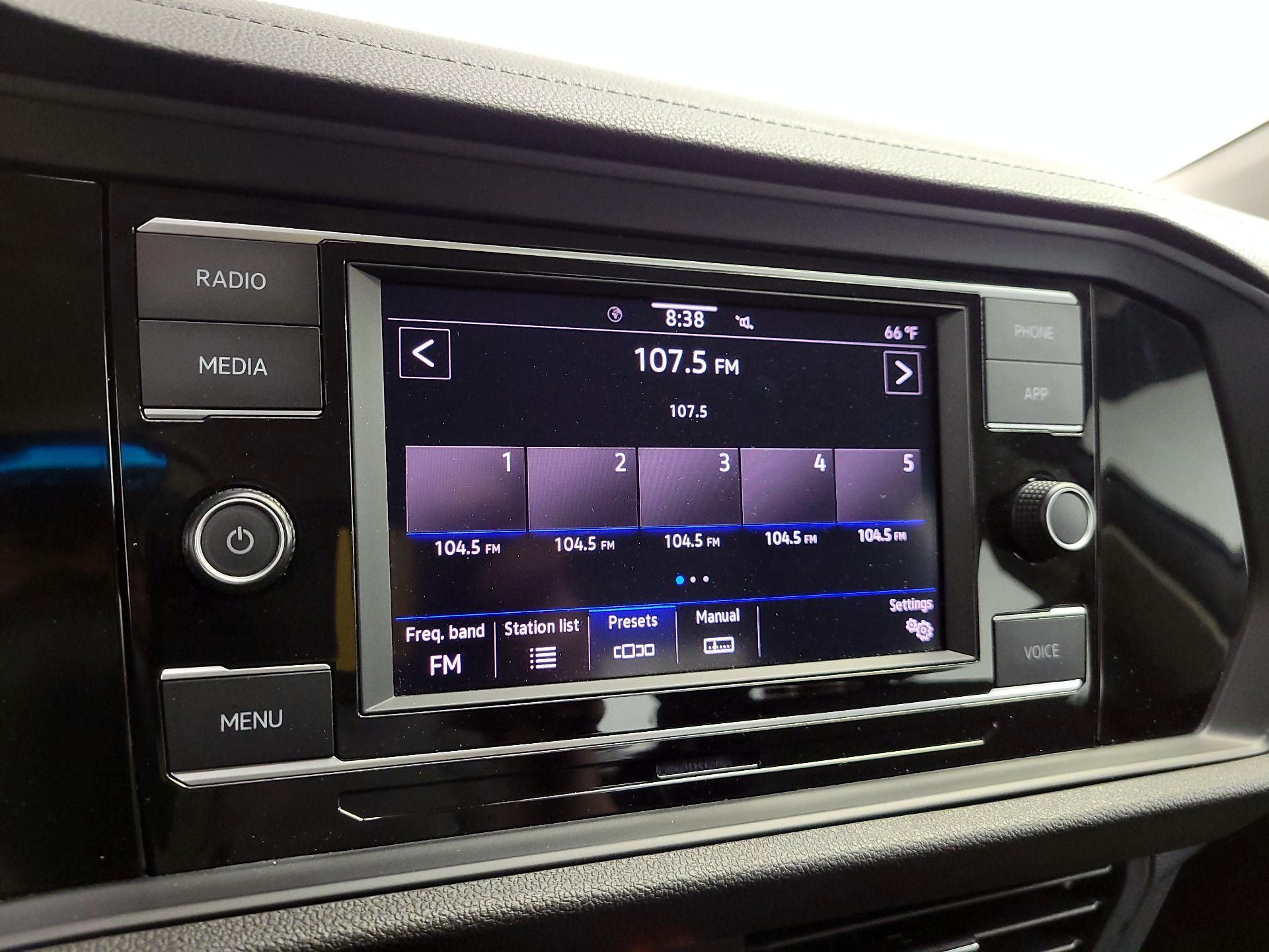 Thumbnail: 2023 Volkswagen Jetta - 15