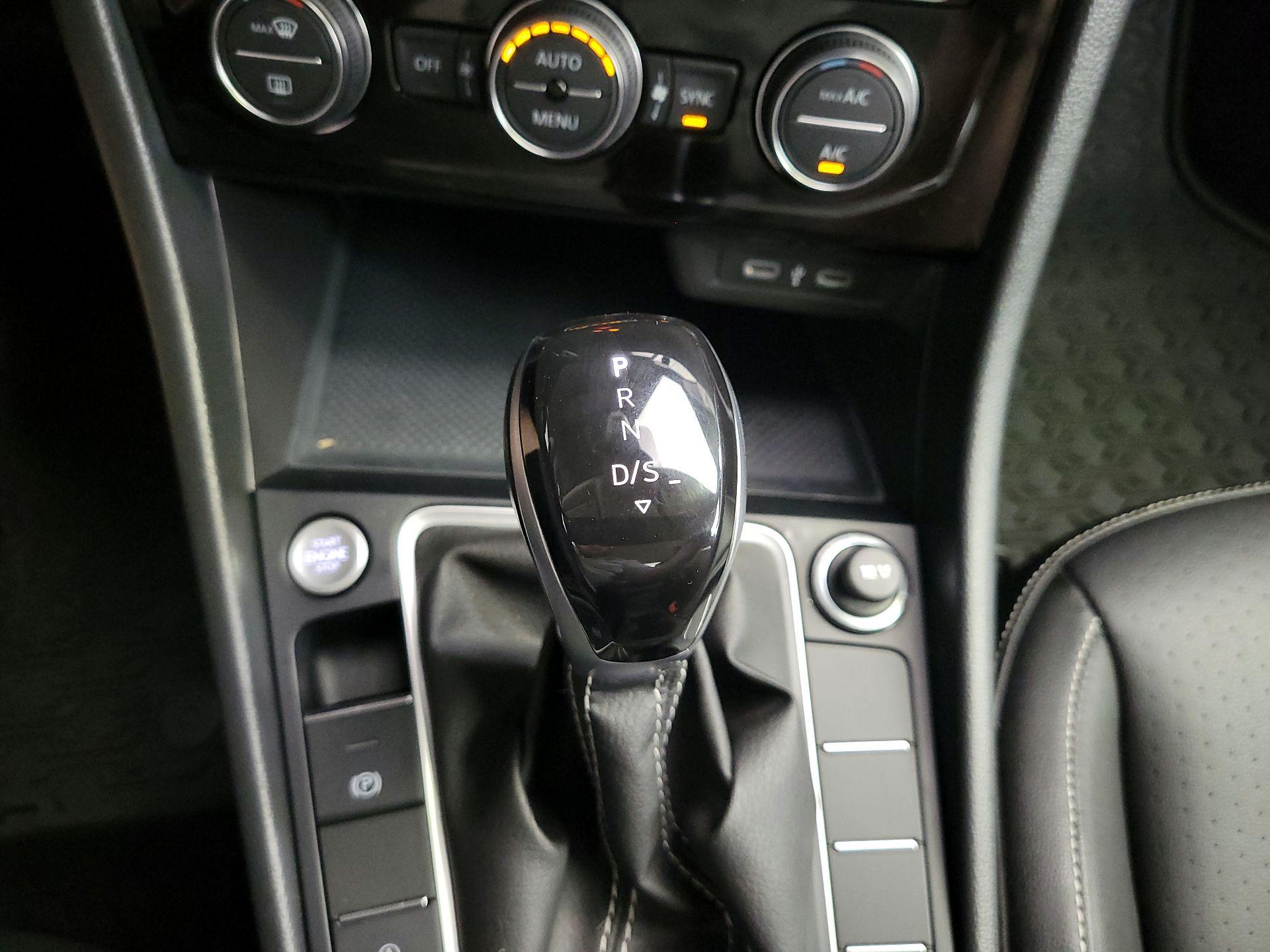 Thumbnail: 2023 Volkswagen Jetta - 17