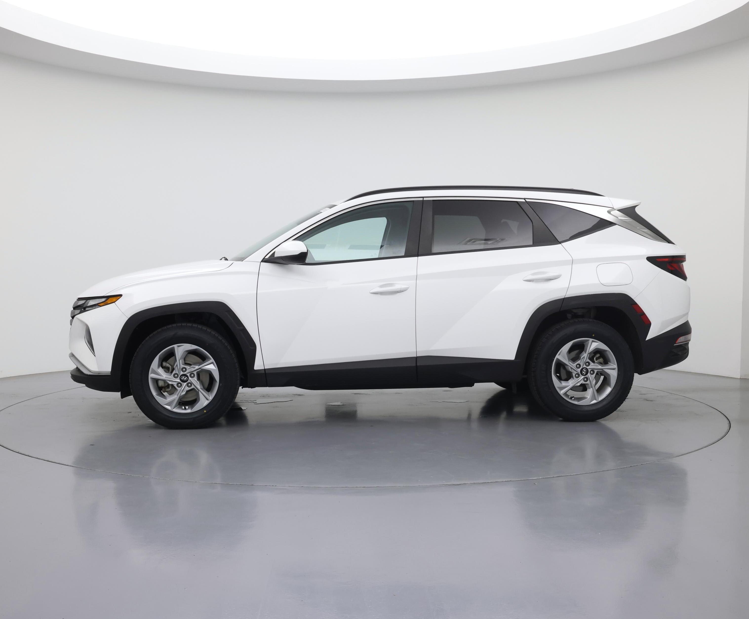 Thumbnail: 2024 Hyundai Tucson - 3