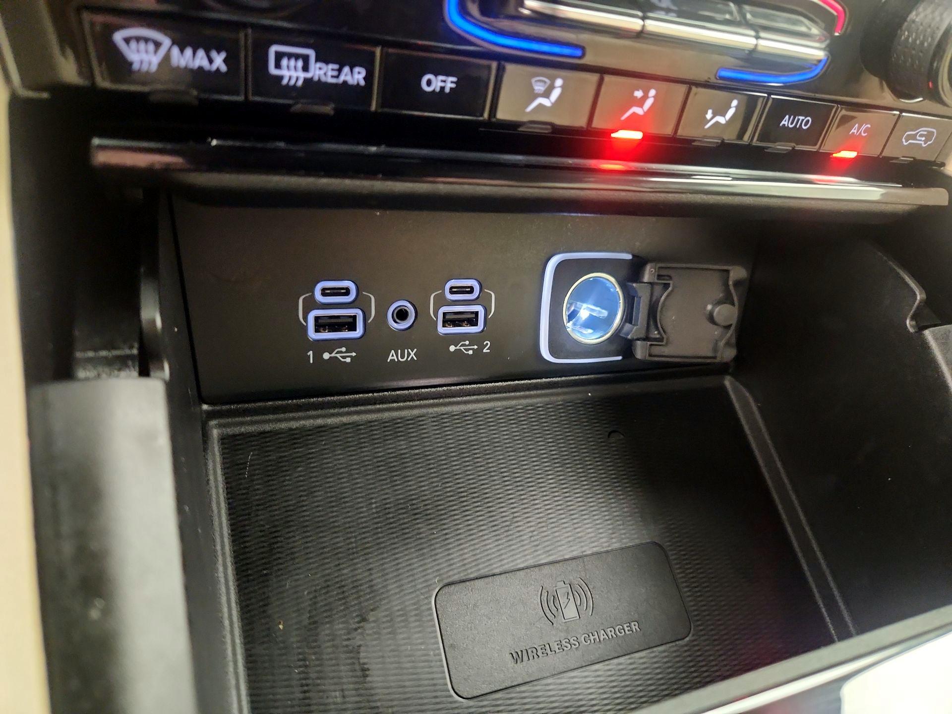 Thumbnail: 2023 Jeep Grand Cherokee - 18