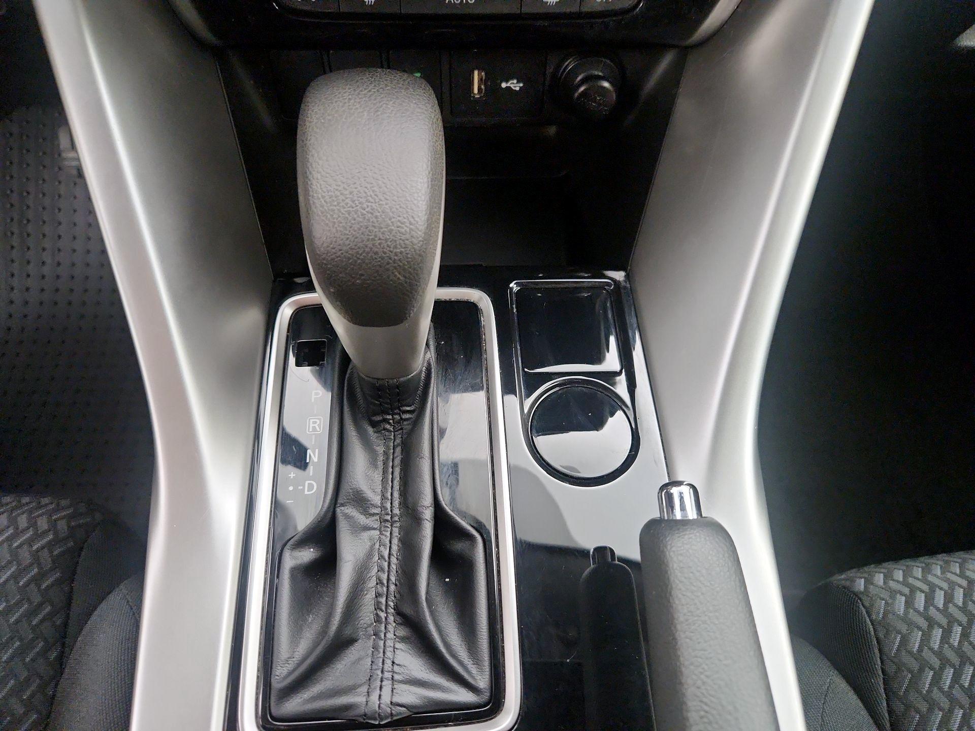 Thumbnail: 2020 Mitsubishi Eclipse Cross - 17