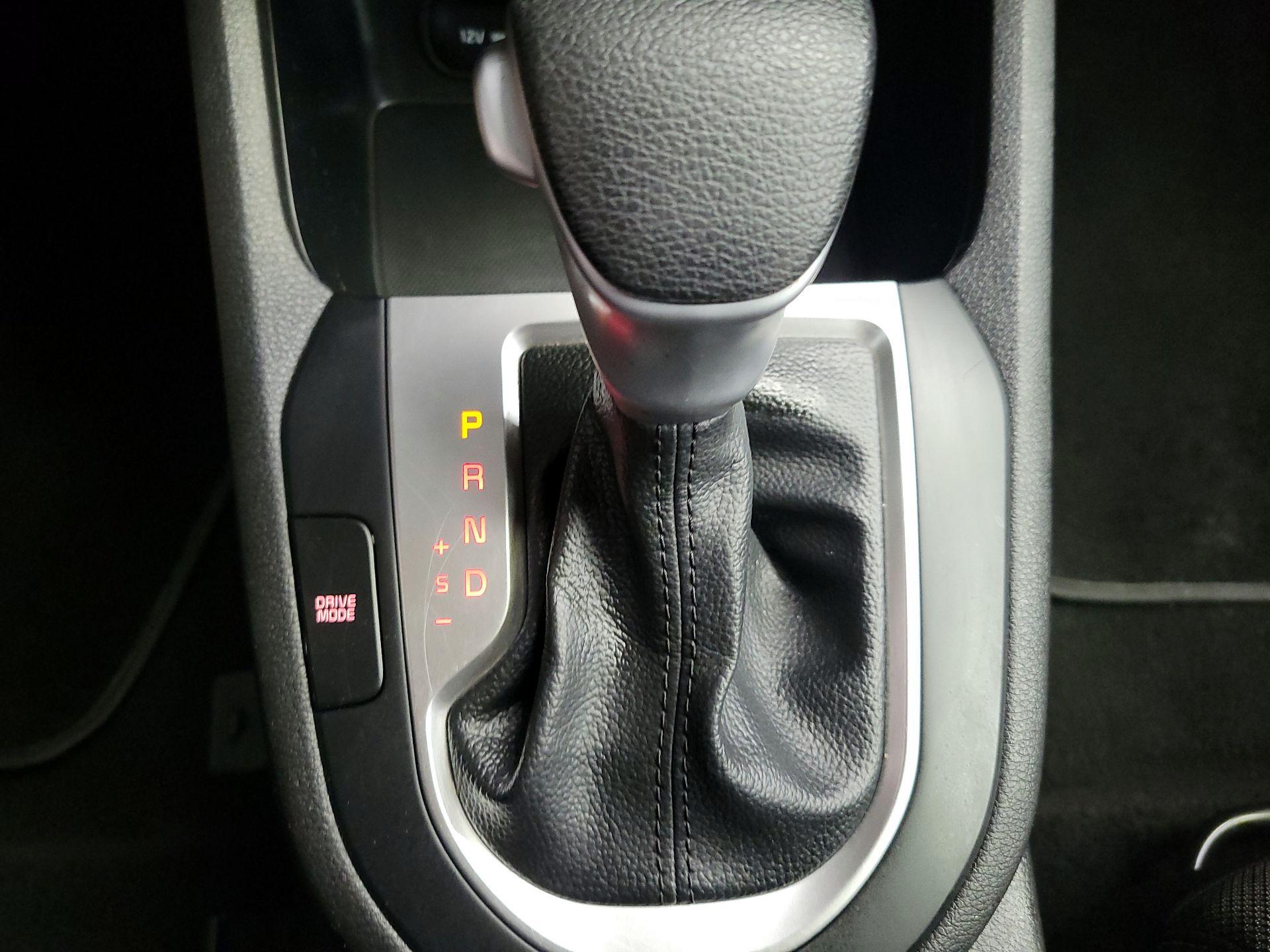 Thumbnail: 2023 Kia Forte - 17