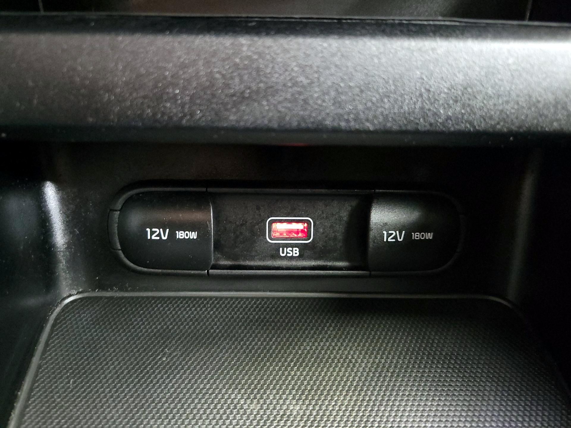Thumbnail: 2023 Kia Forte - 18