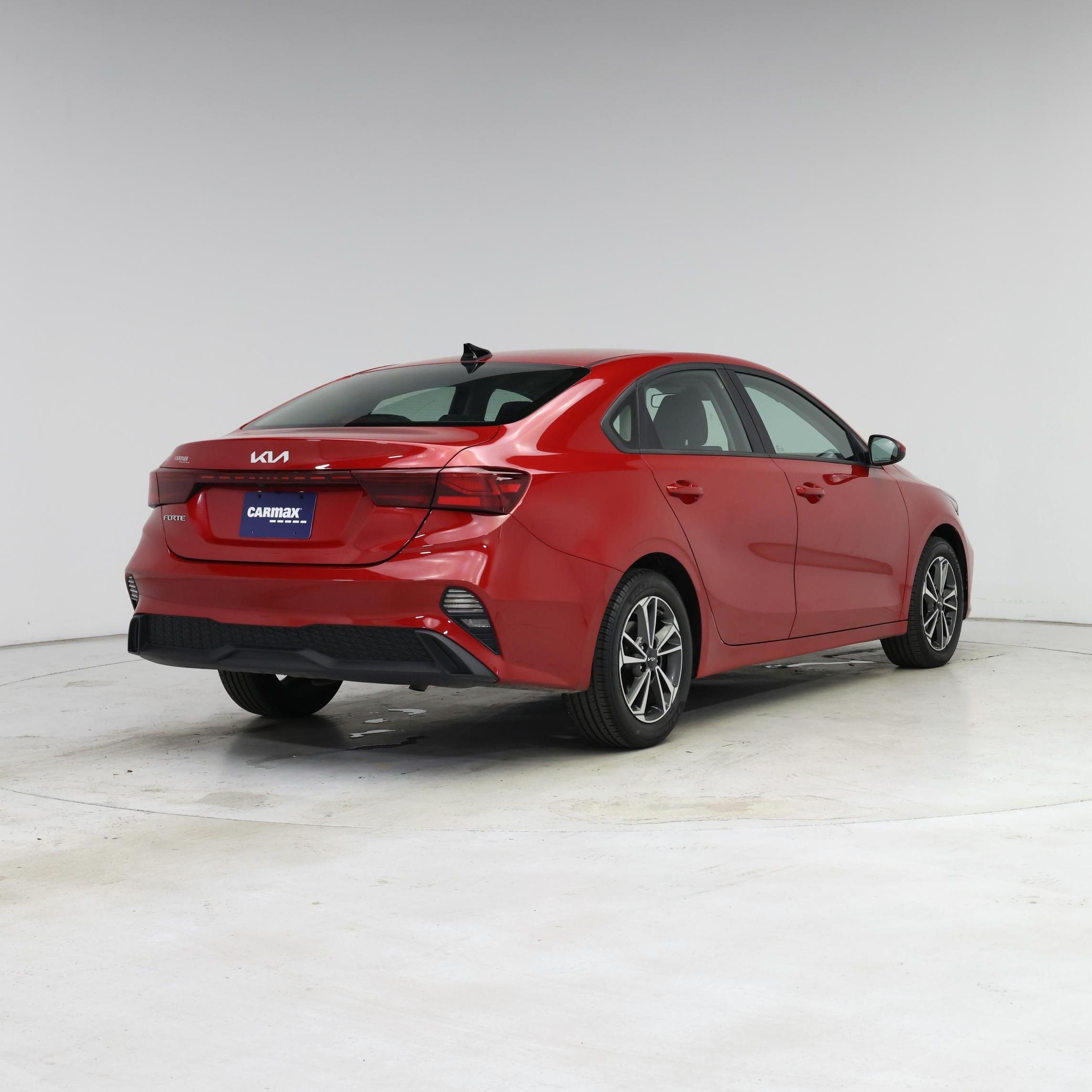 Thumbnail: 2023 Kia Forte - 8