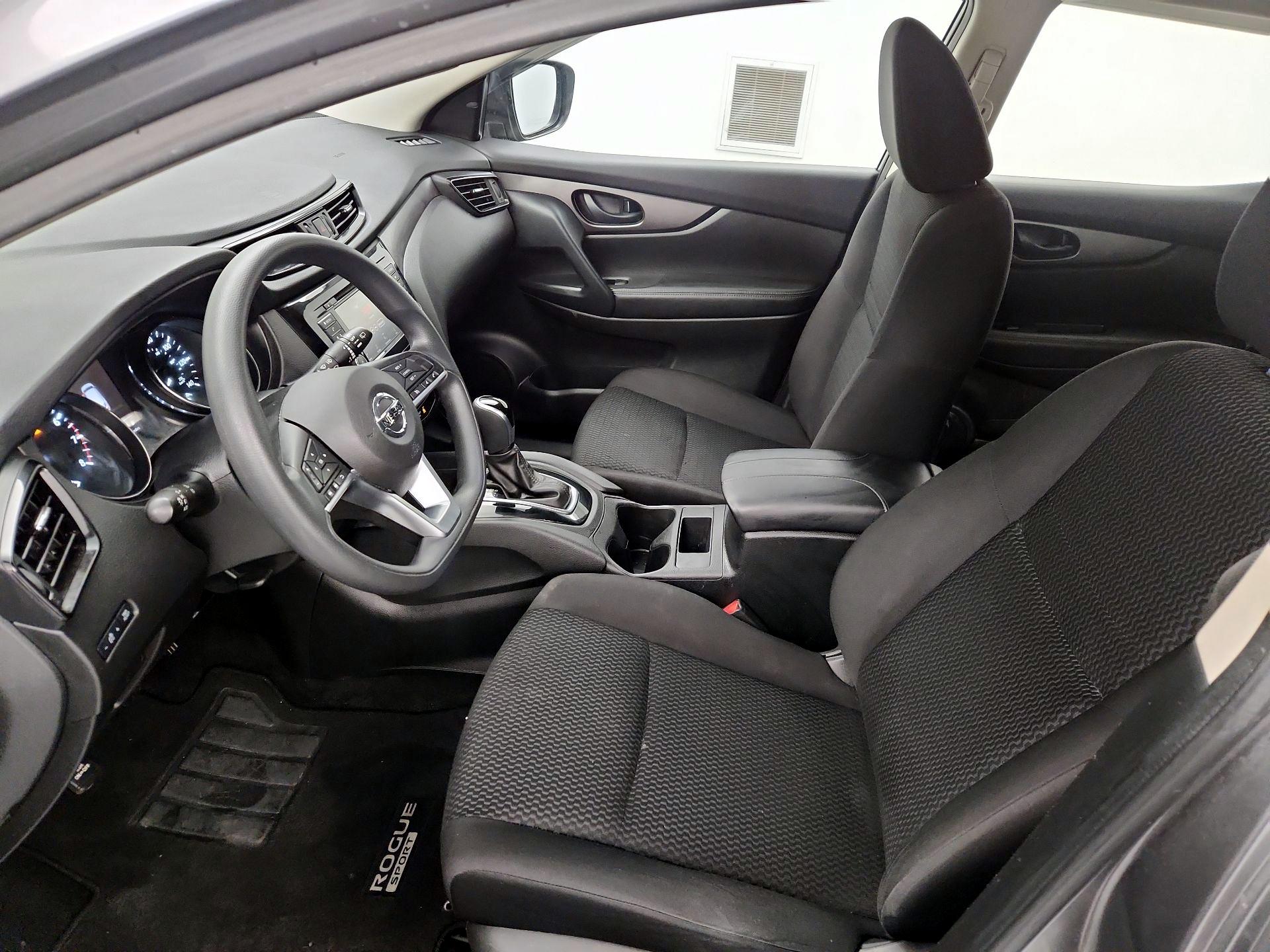 Thumbnail: 2020 Nissan Rogue Sport - 11