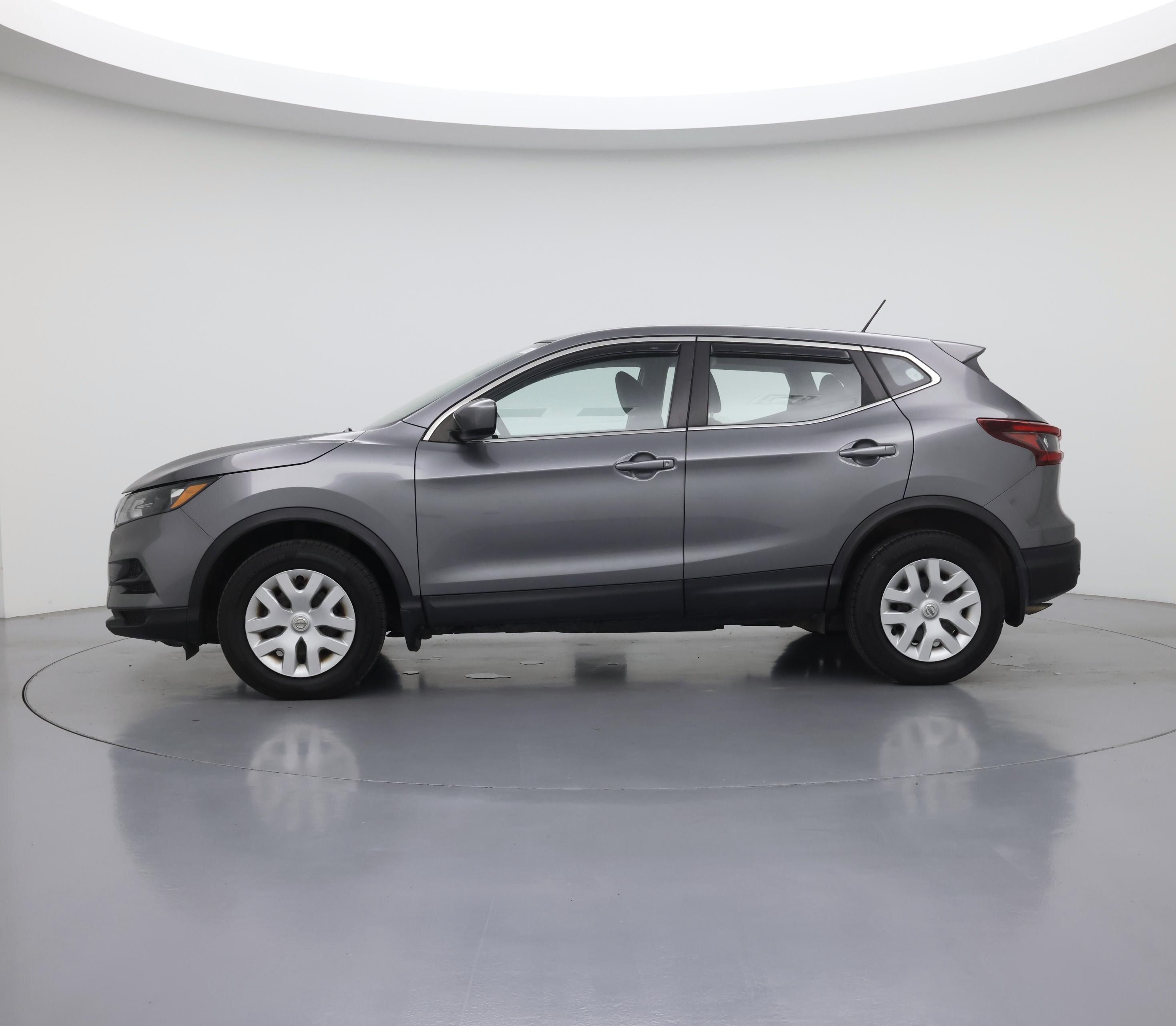Thumbnail: 2020 Nissan Rogue Sport - 3