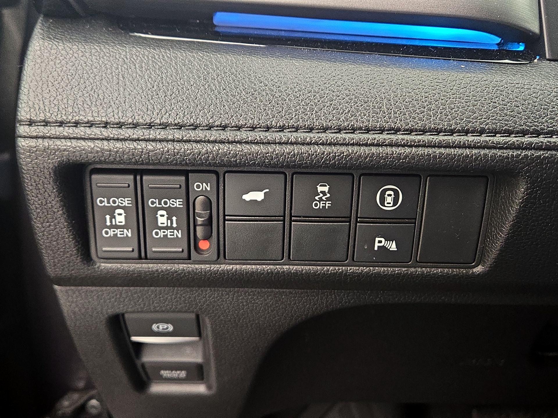 Thumbnail: 2022 Honda Odyssey - 13