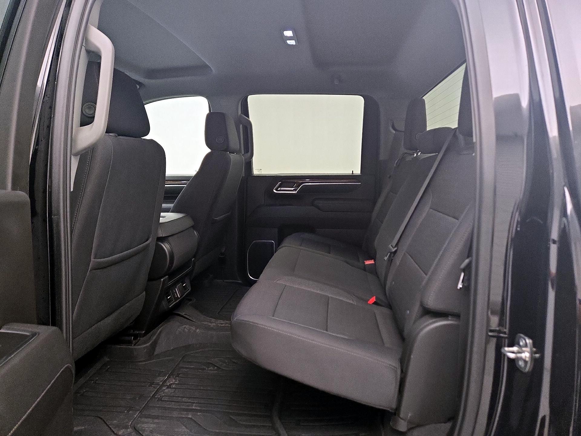 Thumbnail: 2024 GMC Sierra 2500 - 19