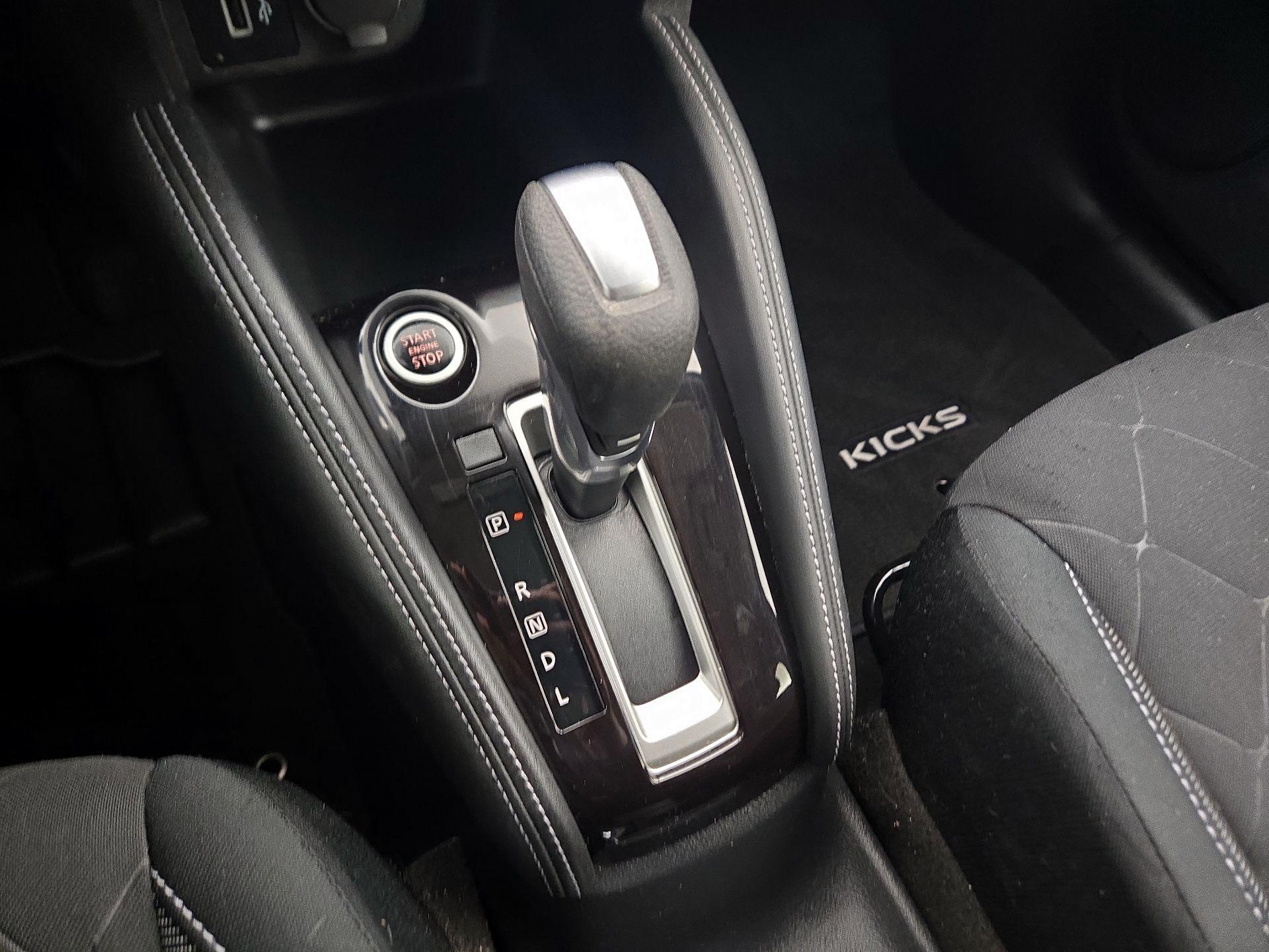 Thumbnail: 2020 Nissan Kicks - 16