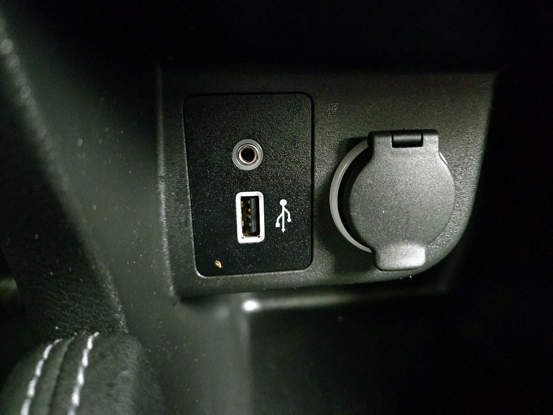 Thumbnail: 2020 Nissan Kicks - 17