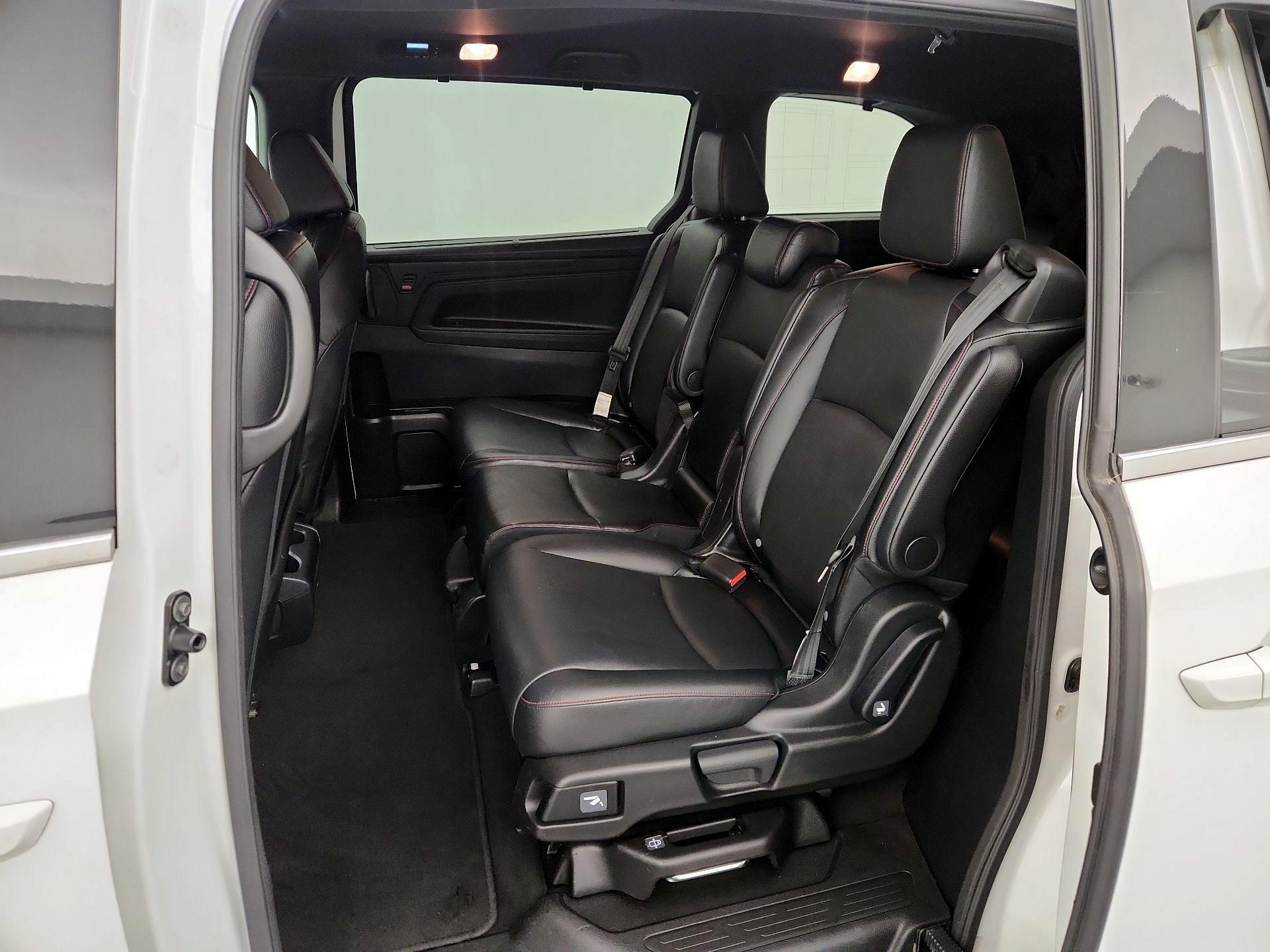Thumbnail: 2023 Honda Odyssey - 20