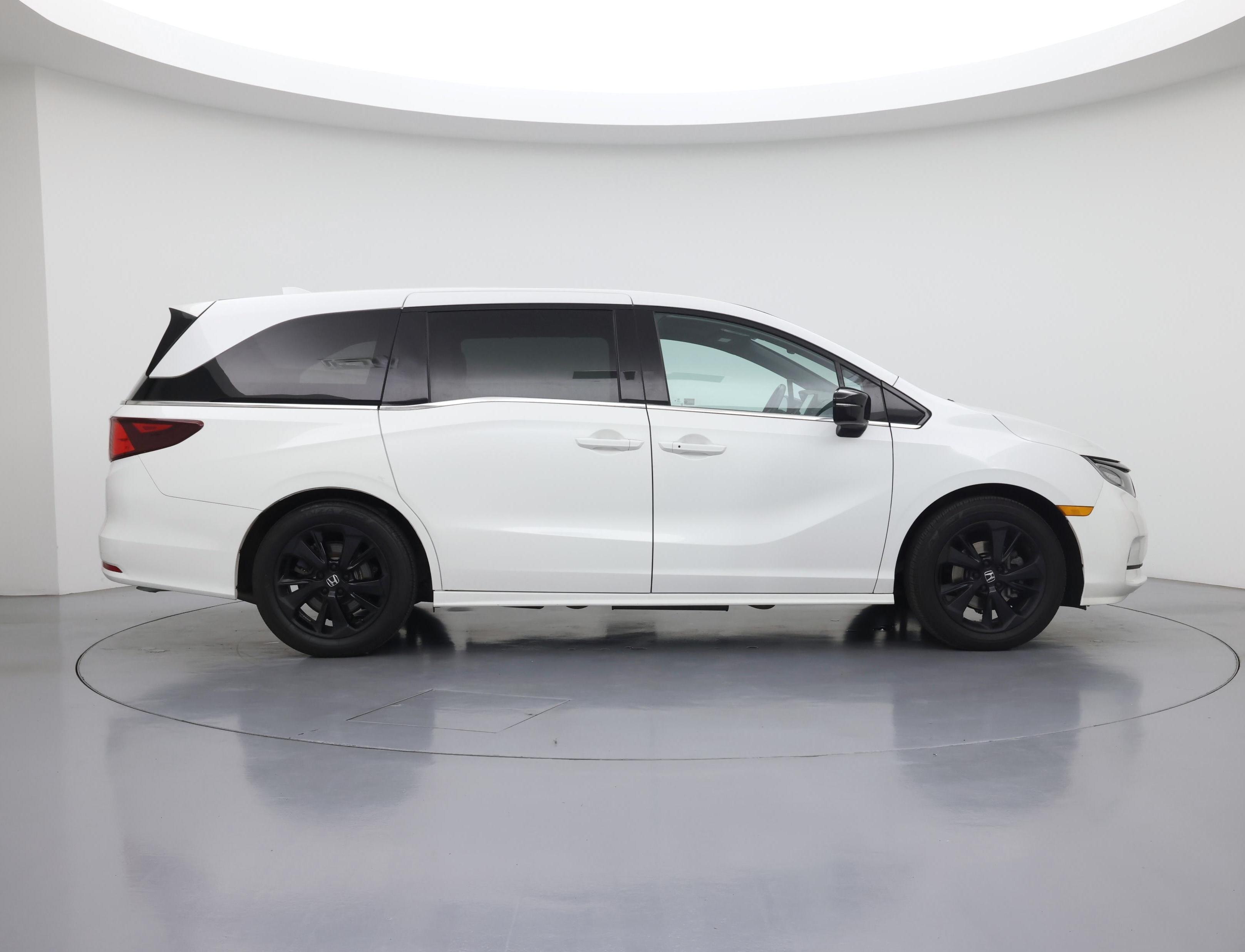 Thumbnail: 2023 Honda Odyssey - 7