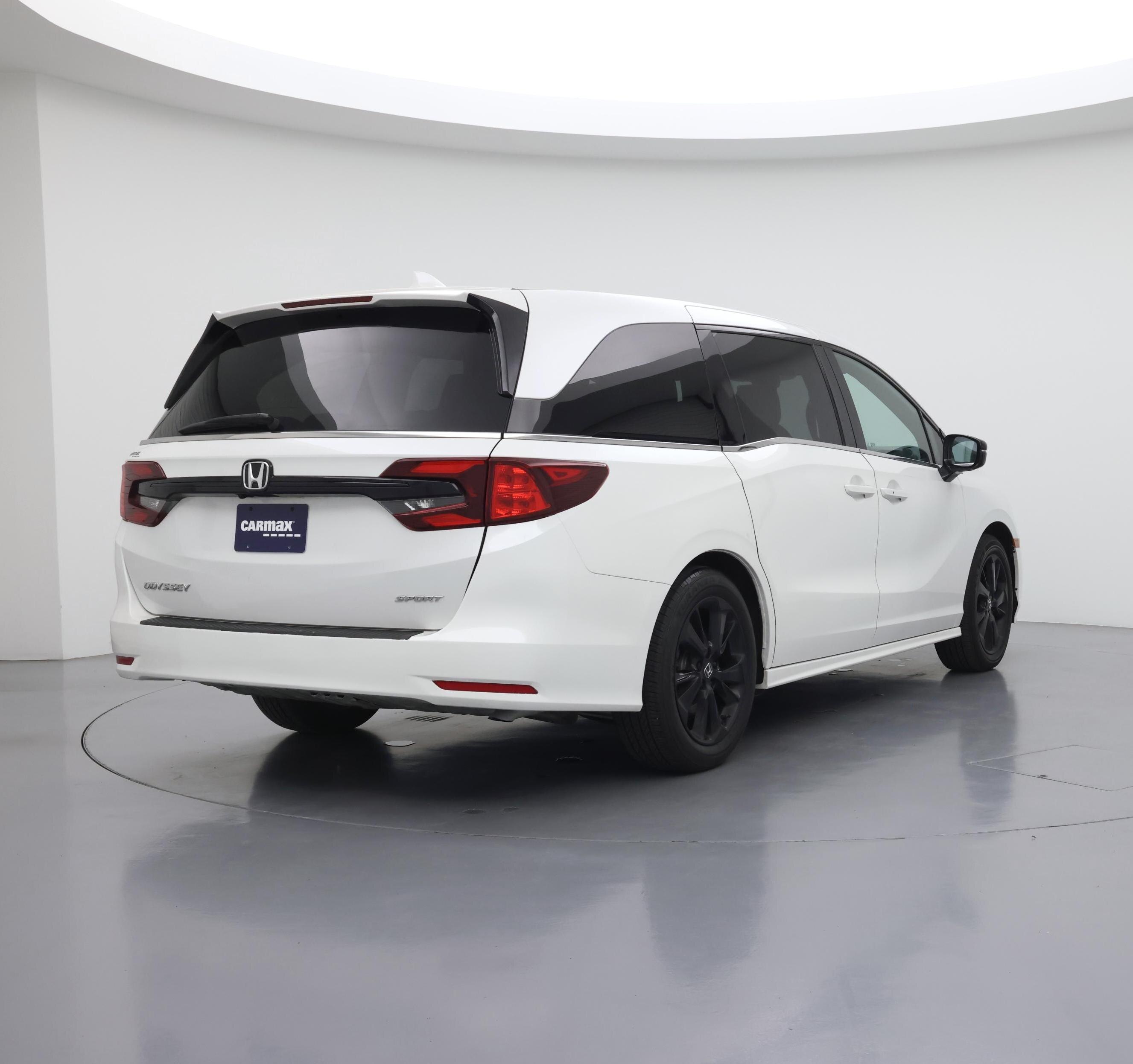 Thumbnail: 2023 Honda Odyssey - 8