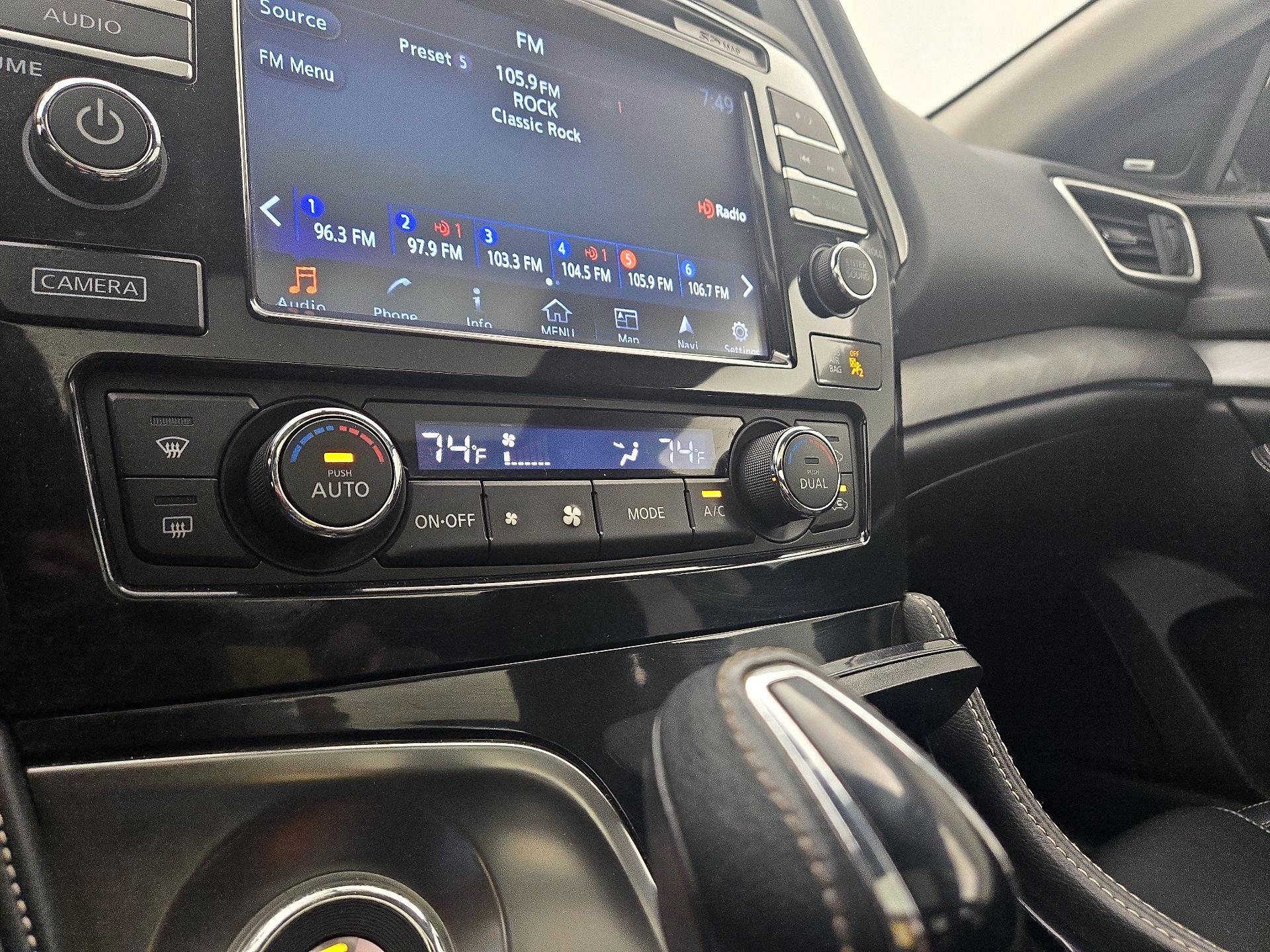 Thumbnail: 2018 Nissan Maxima - 16