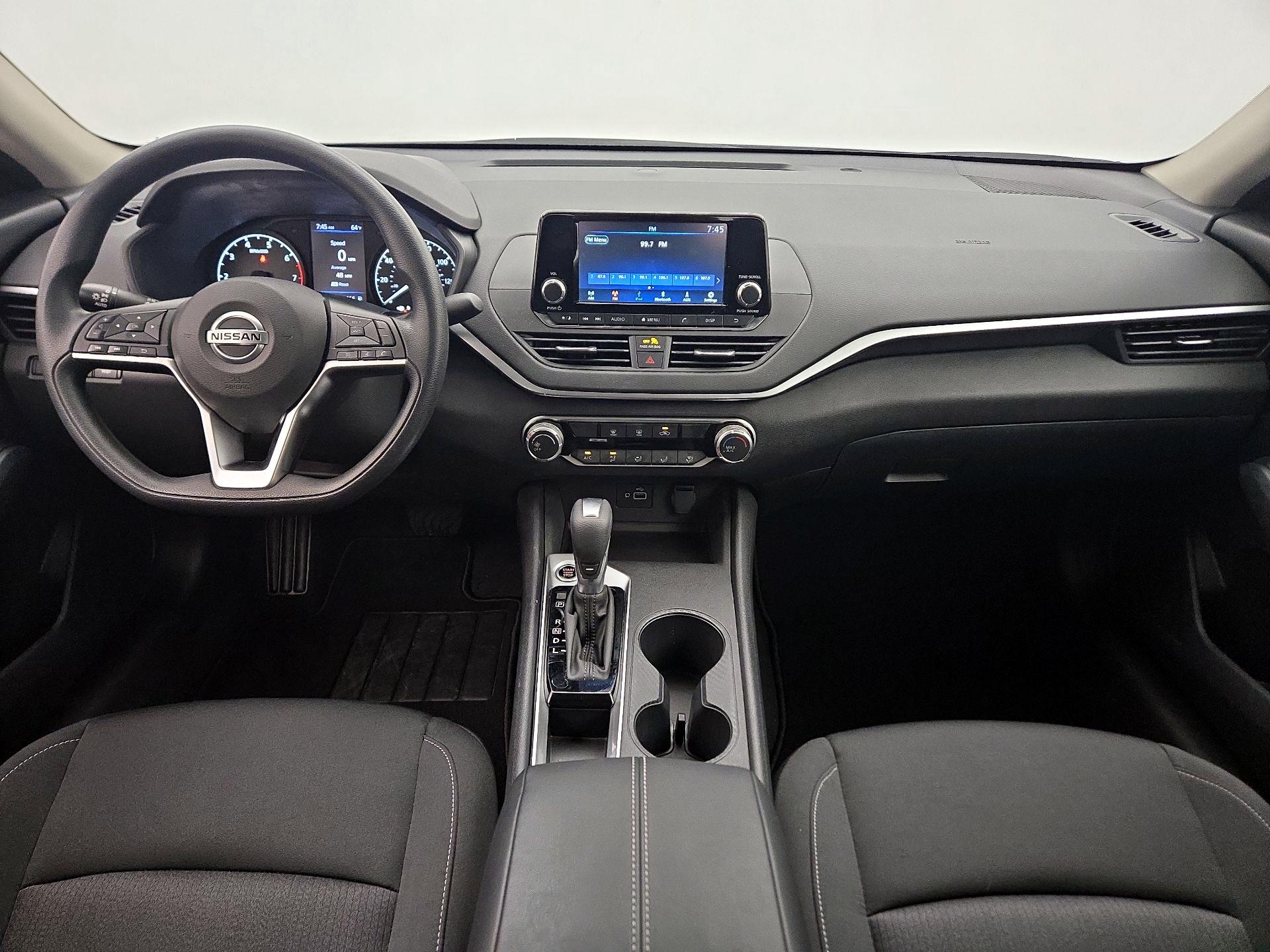 Thumbnail: 2022 Nissan Altima - 9