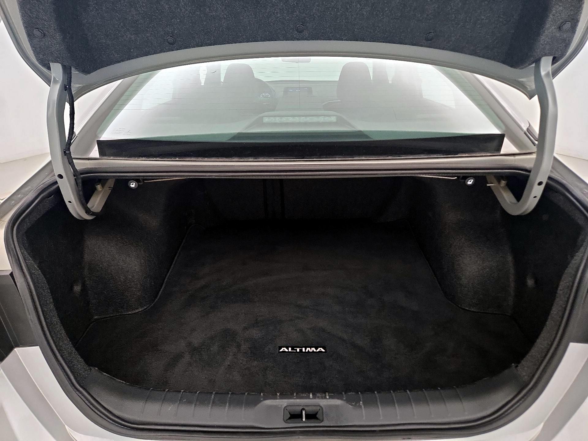 Thumbnail: 2022 Nissan Altima - 20