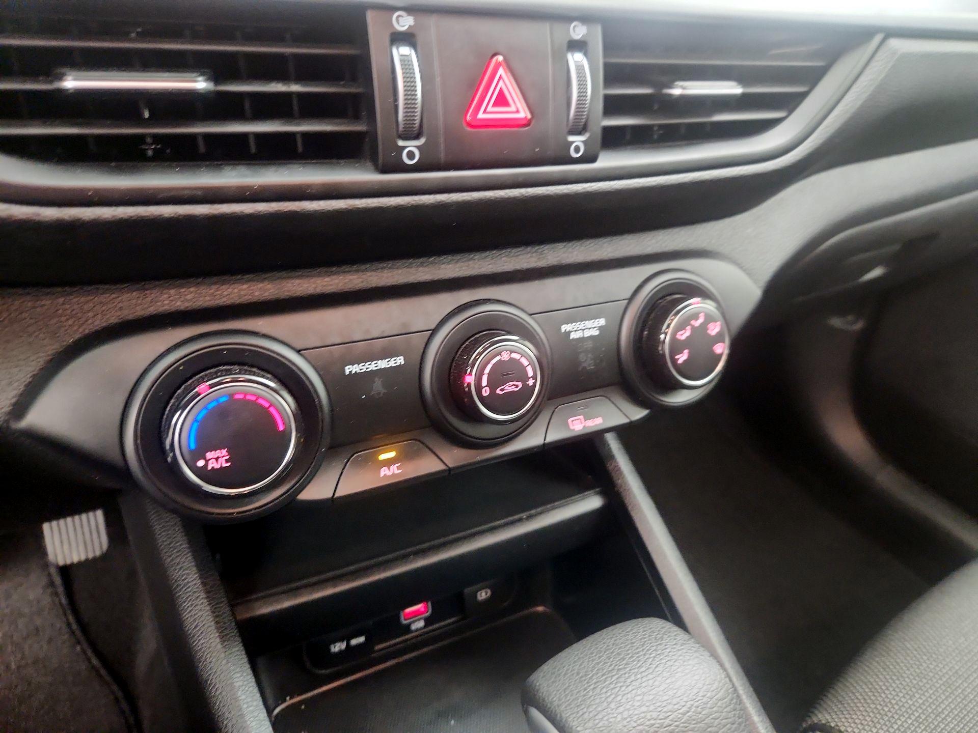 Thumbnail: 2024 Kia Forte - 16