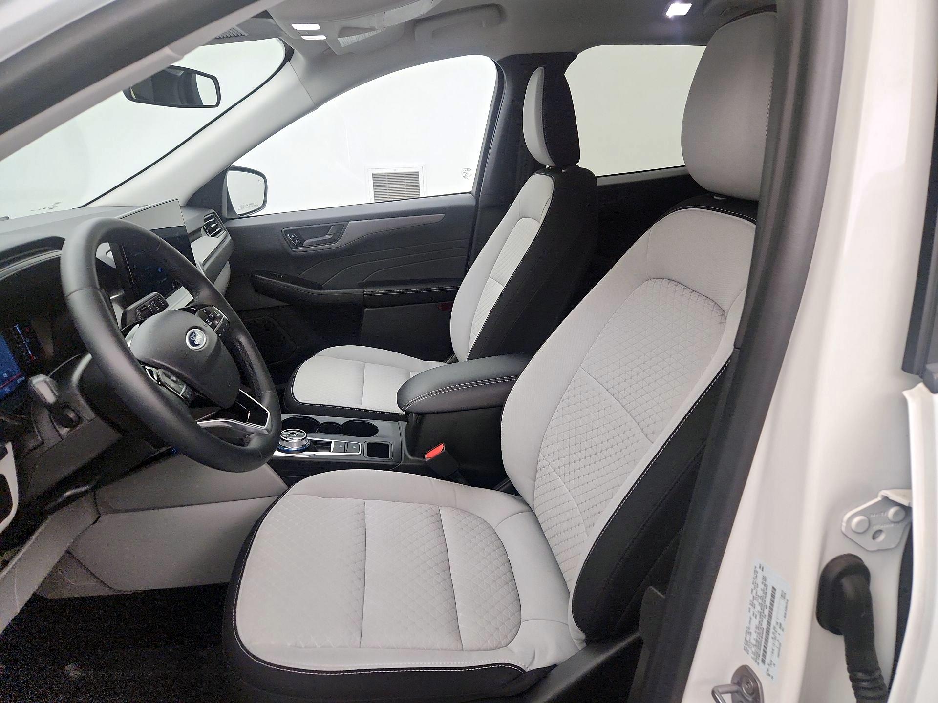 Thumbnail: 2023 Ford Escape - 11