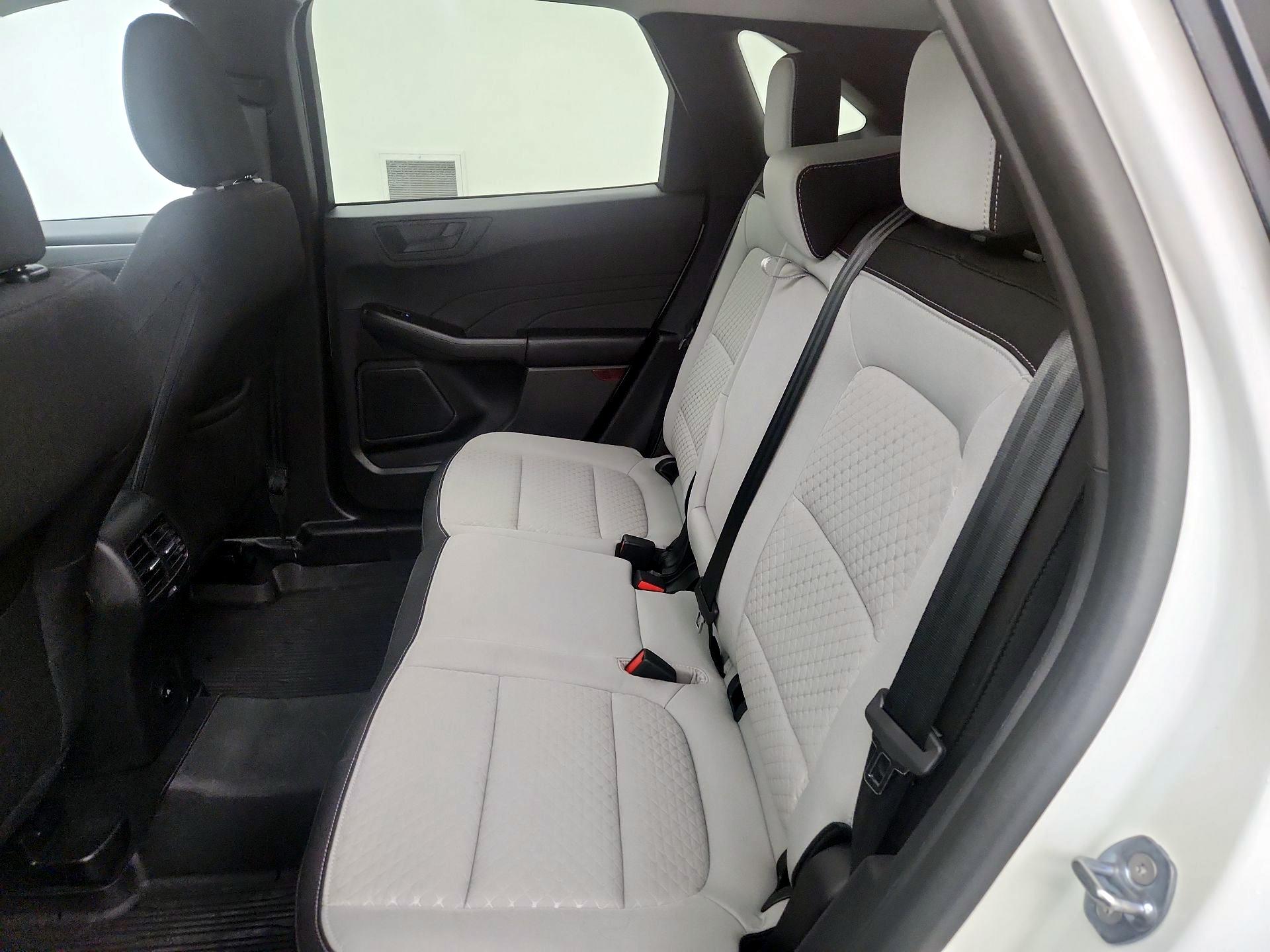 Thumbnail: 2023 Ford Escape - 20