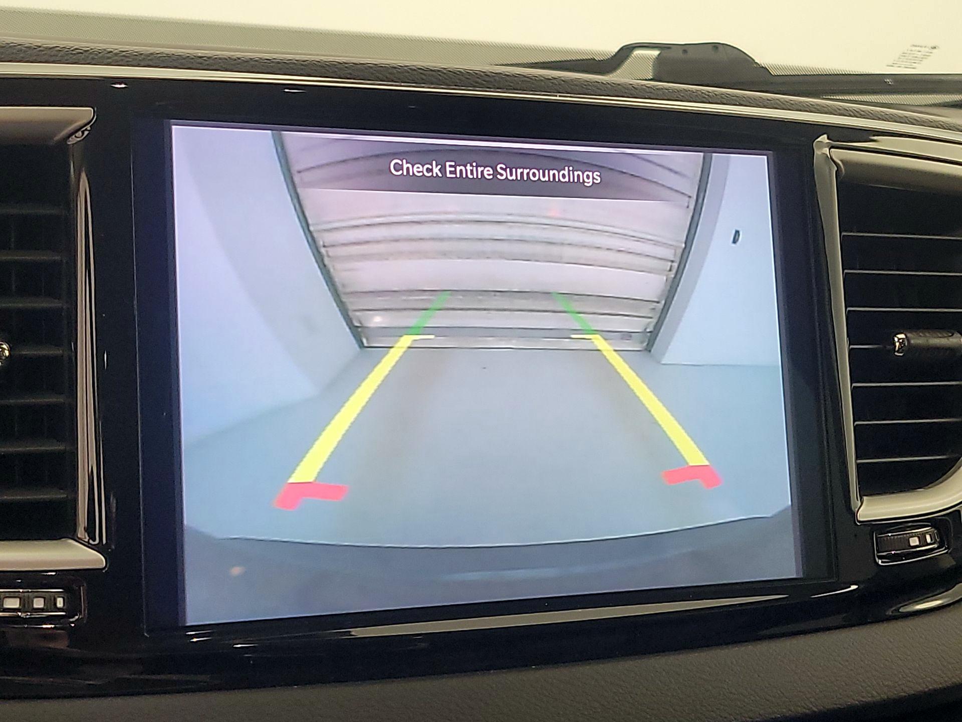 Thumbnail: 2023 Chrysler Pacifica - 14