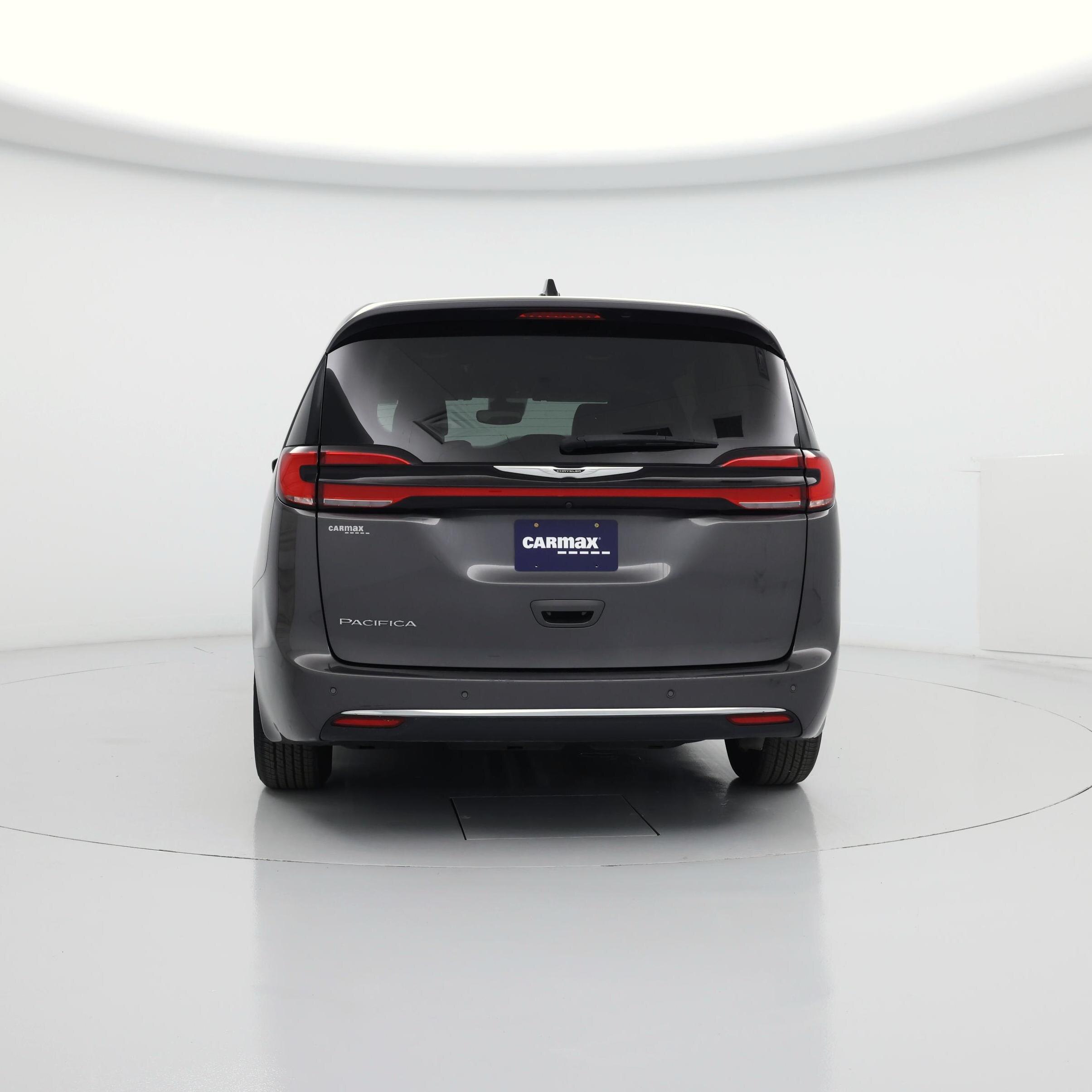 Thumbnail: 2023 Chrysler Pacifica - 6