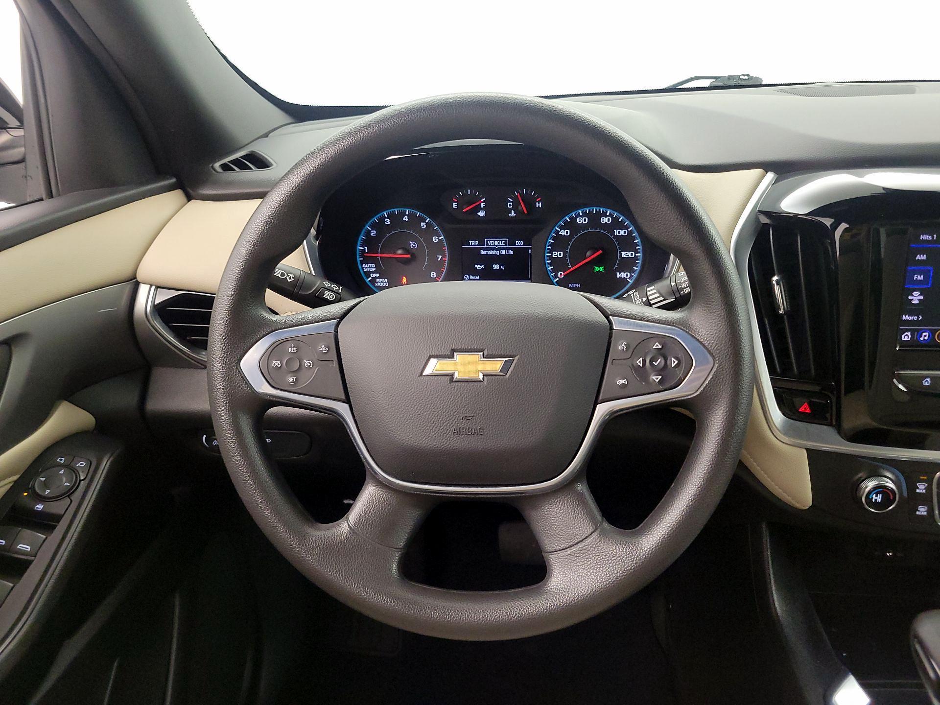 Thumbnail: 2022 Chevrolet Traverse - 10