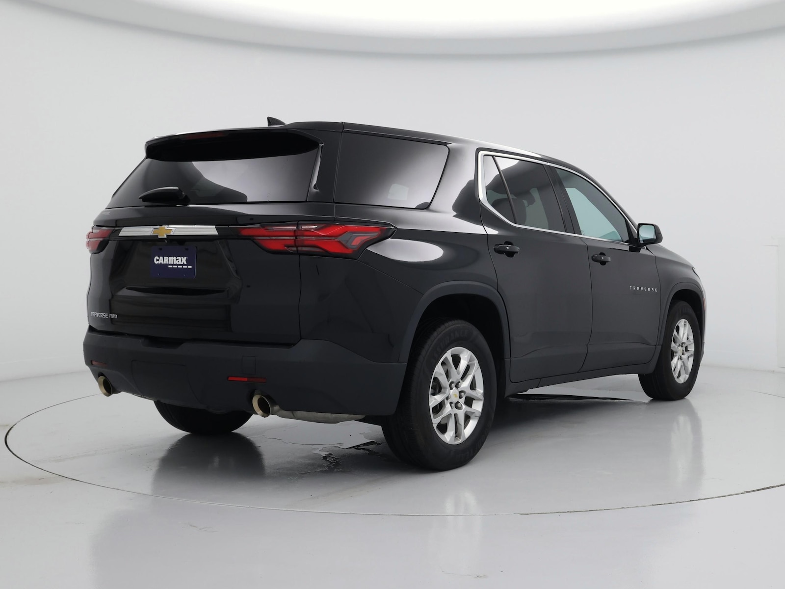 2022 Chevrolet Traverse LS - Photo 9