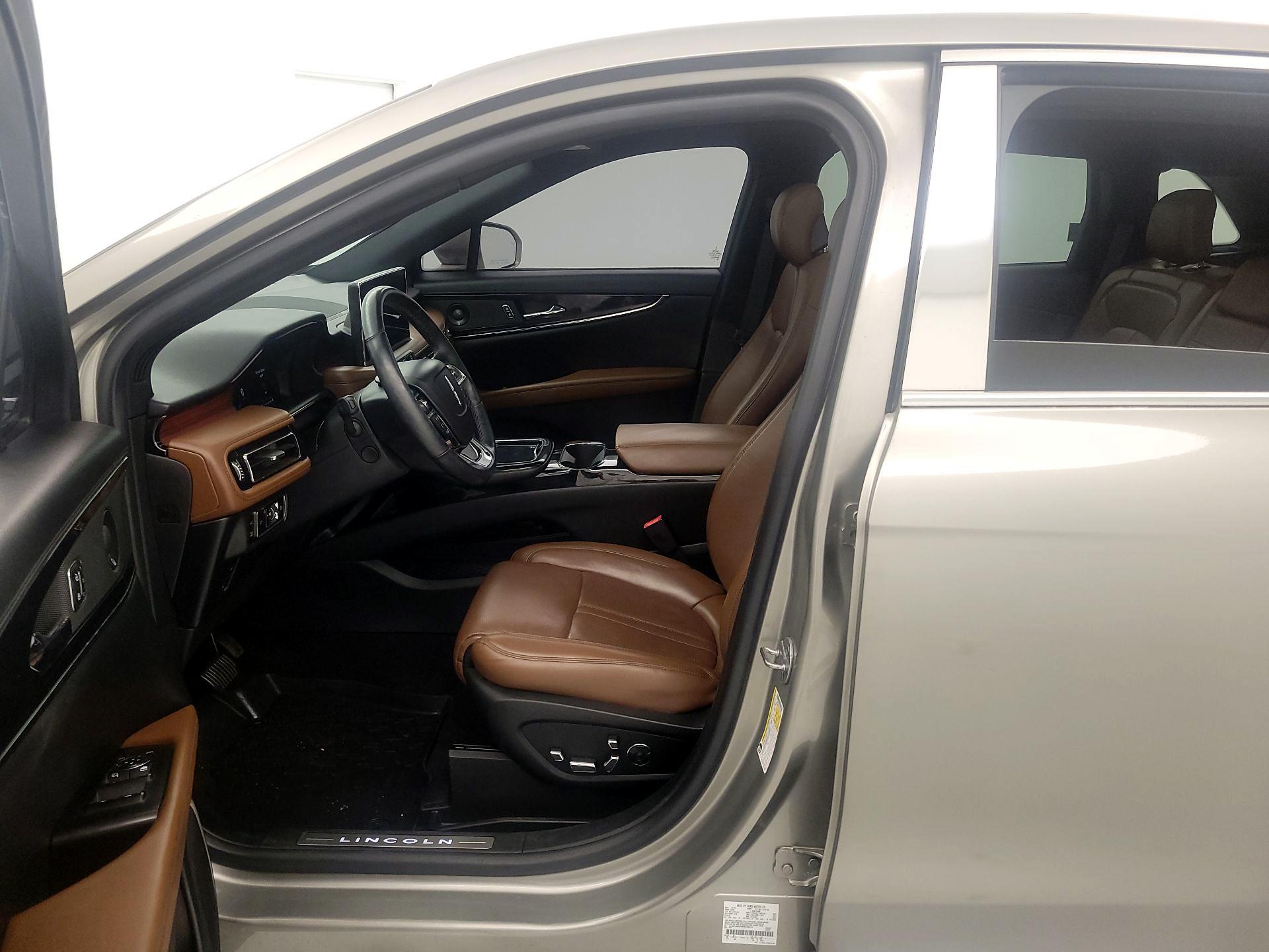 Thumbnail: 2023 Lincoln Nautilus - 11
