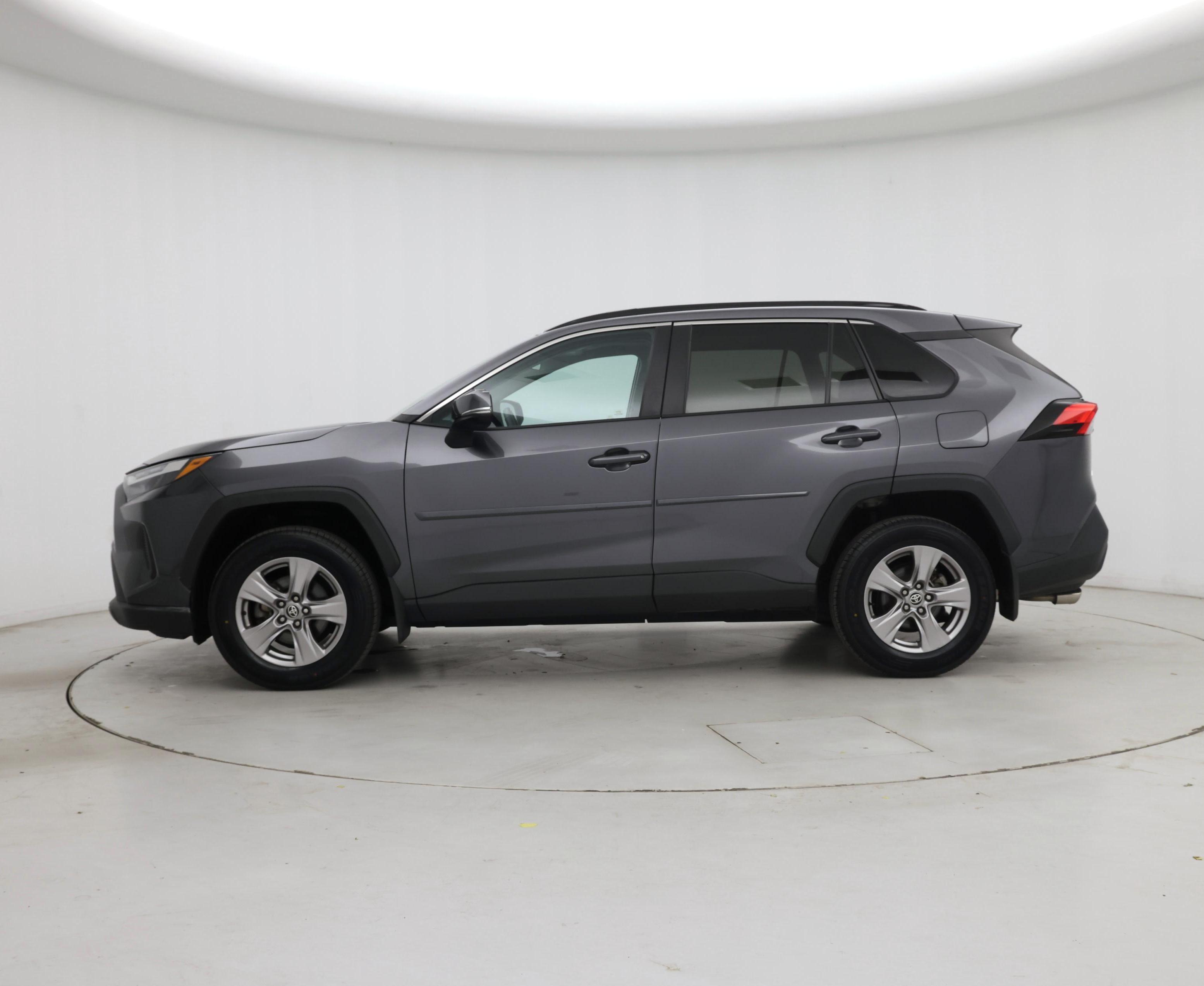 Thumbnail: 2022 Toyota RAV4 - 3