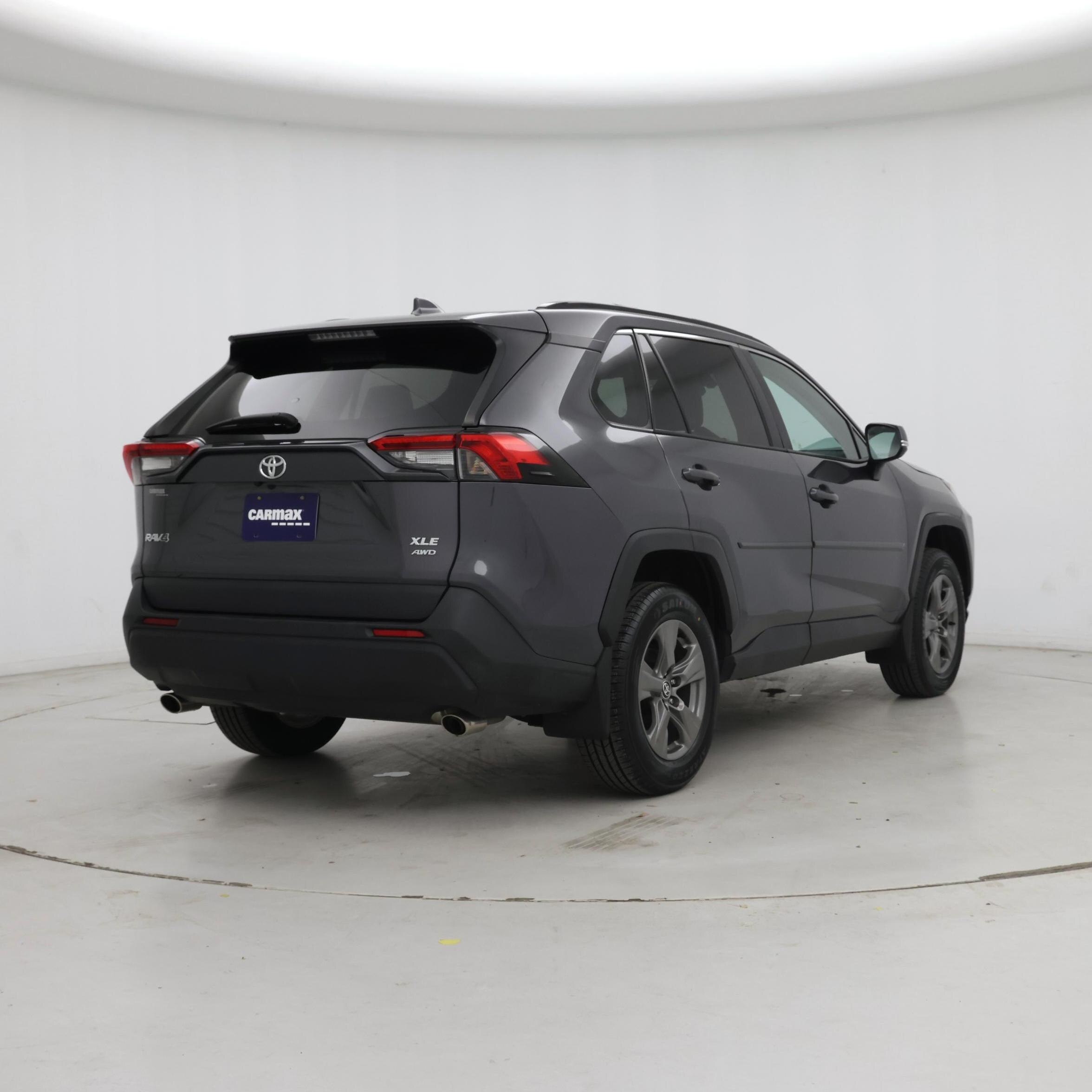 Thumbnail: 2022 Toyota RAV4 - 8
