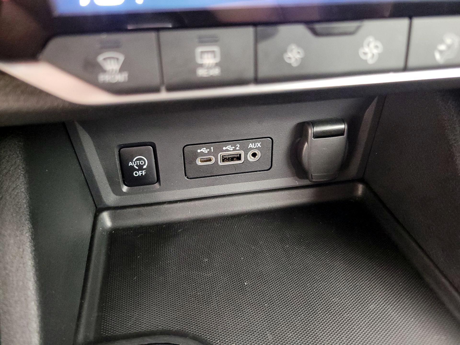 Thumbnail: 2024 Nissan Sentra - 18