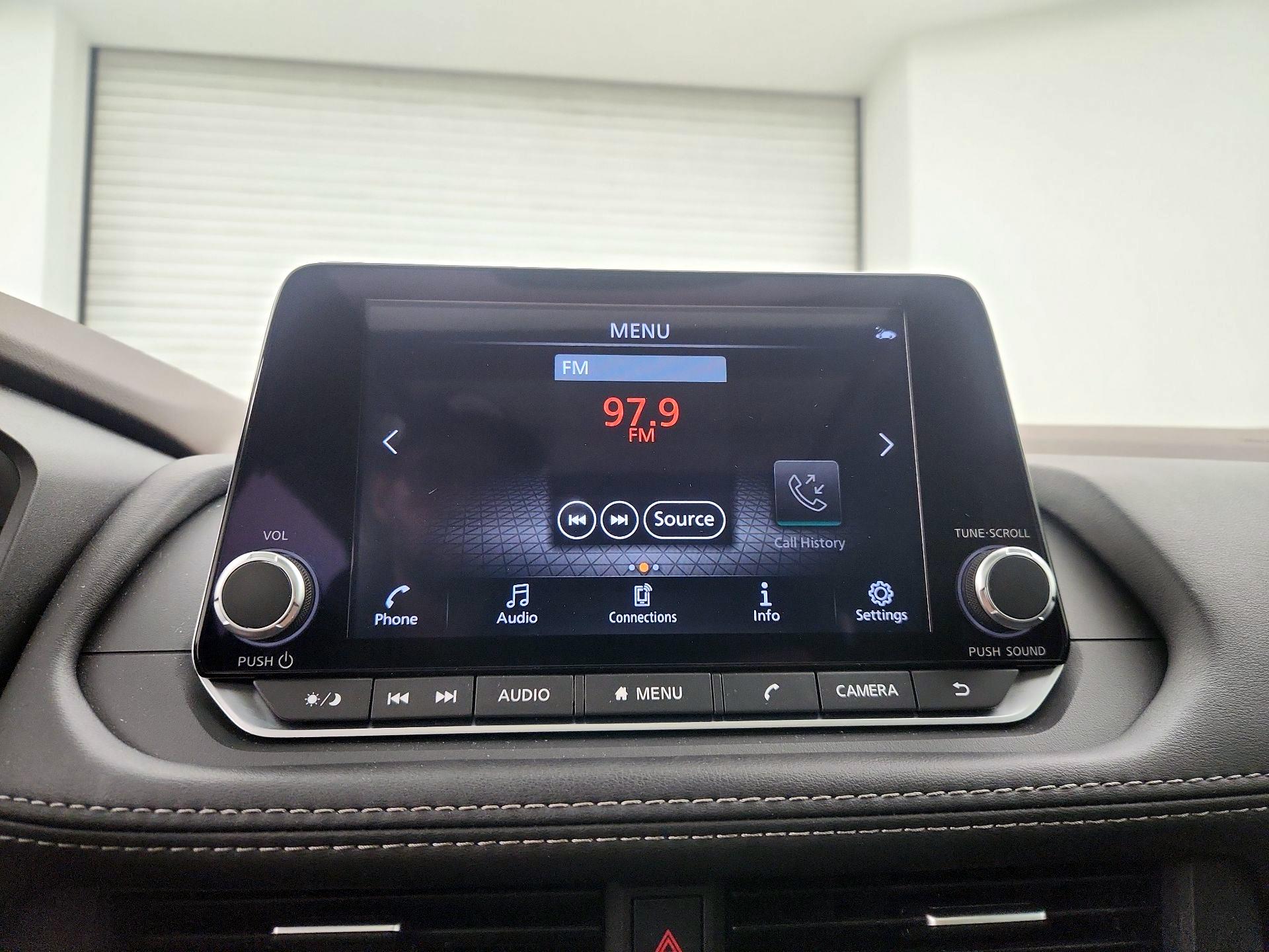 Thumbnail: 2023 Nissan Rogue - 15