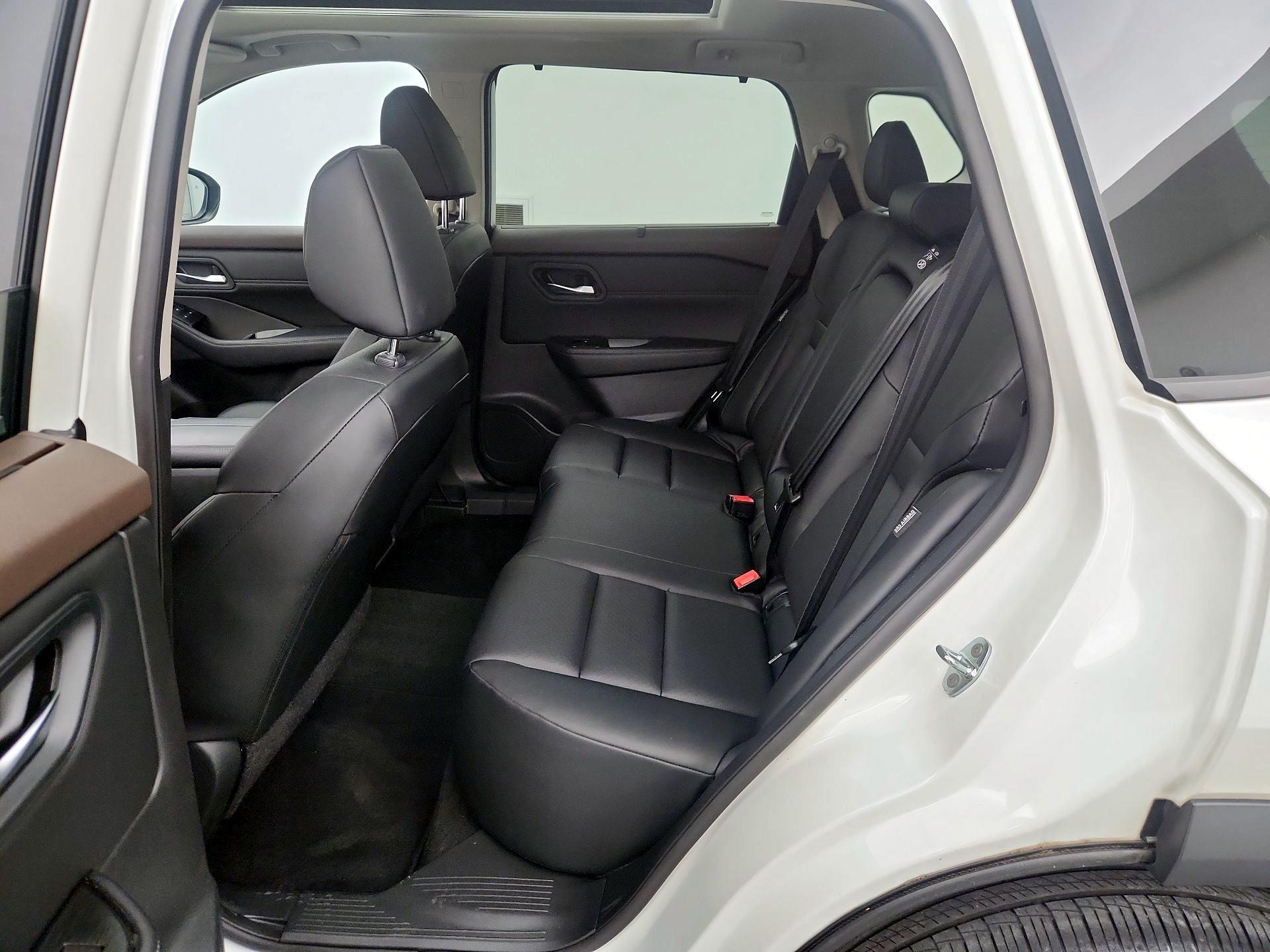 Thumbnail: 2023 Nissan Rogue - 20