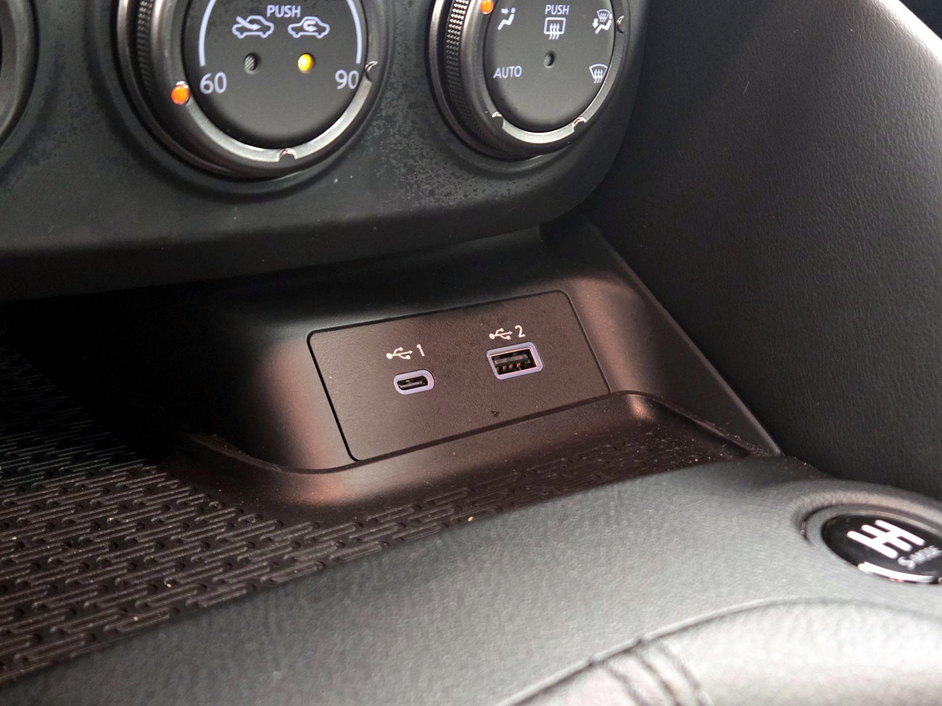 Thumbnail: 2023 Nissan Z - 18