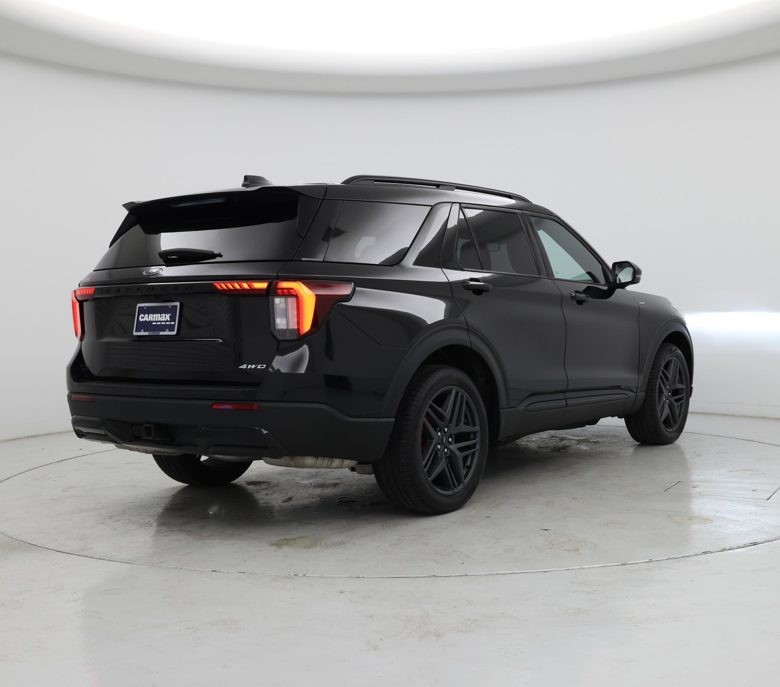 Thumbnail: 2025 Ford Explorer - 8