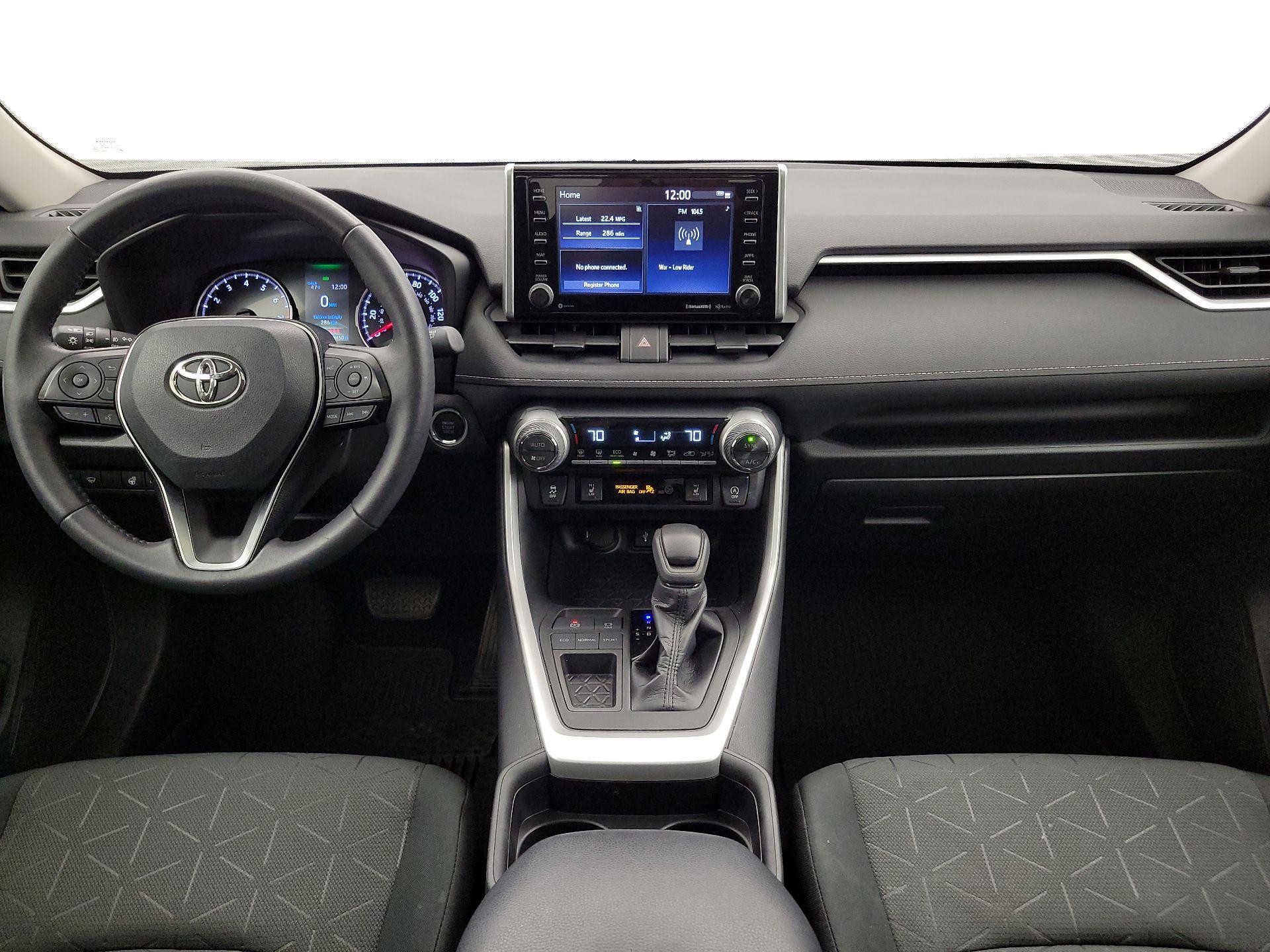 Thumbnail: 2020 Toyota RAV4 - 9