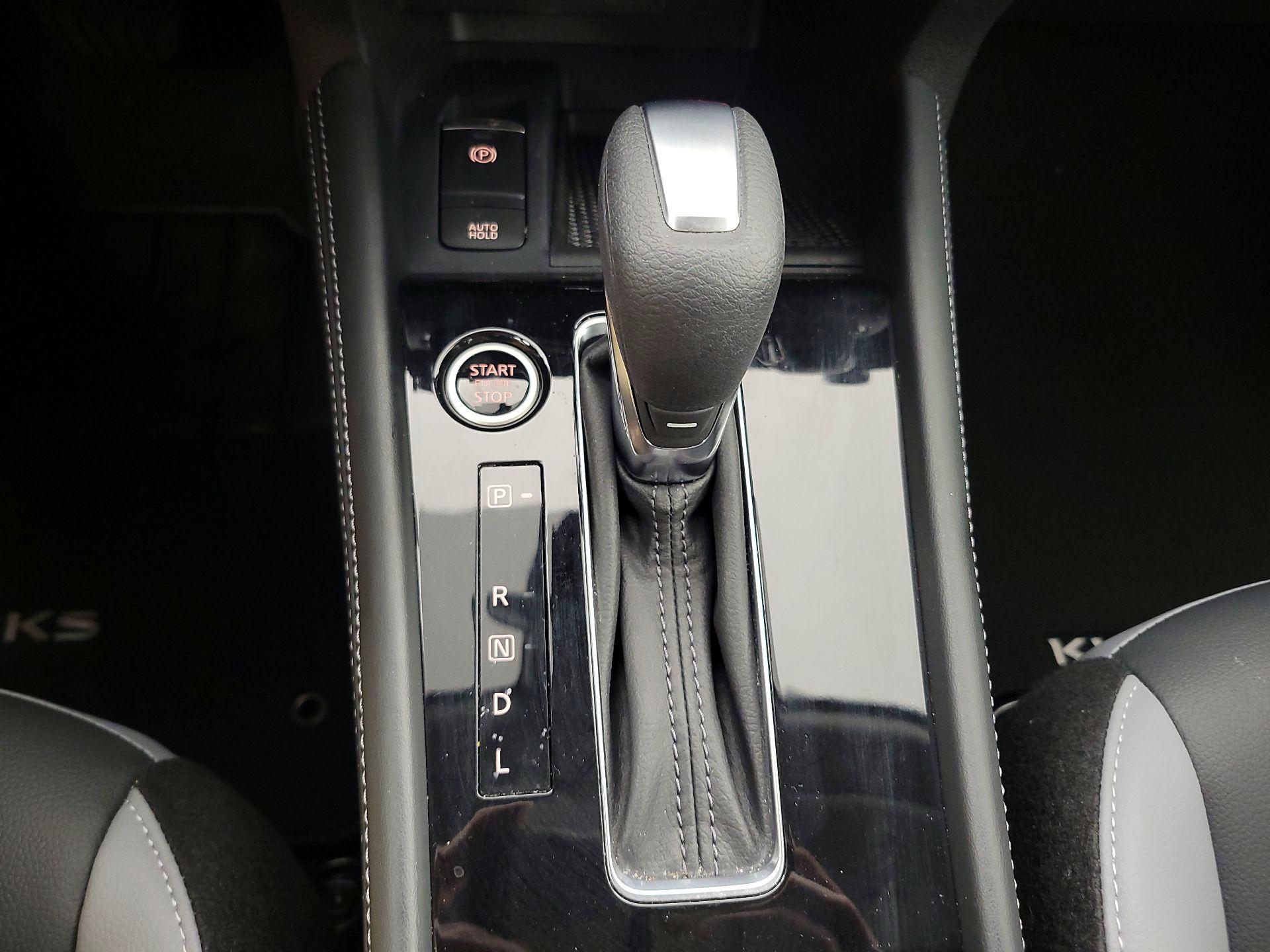 Thumbnail: 2023 Nissan Kicks - 17