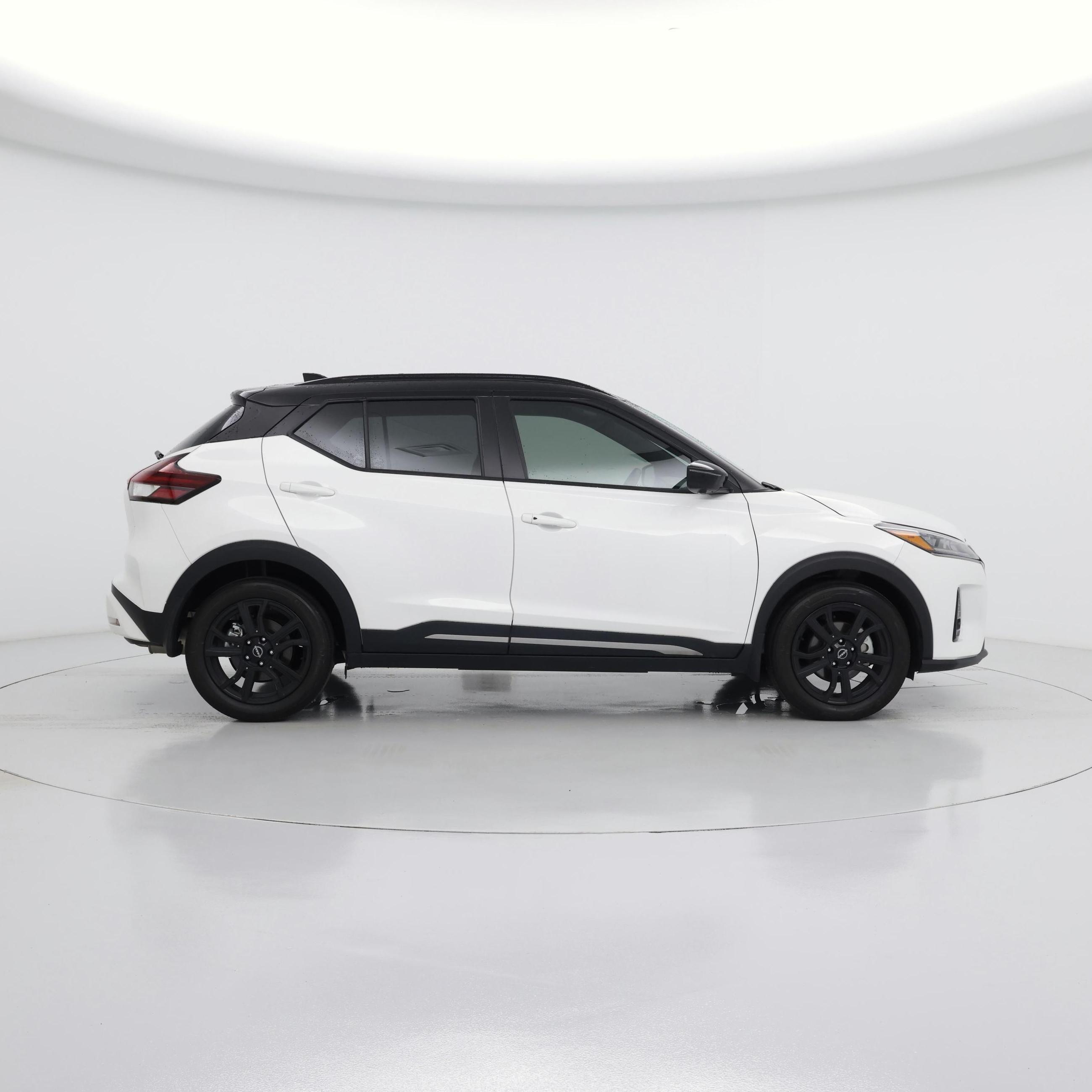 Thumbnail: 2023 Nissan Kicks - 7
