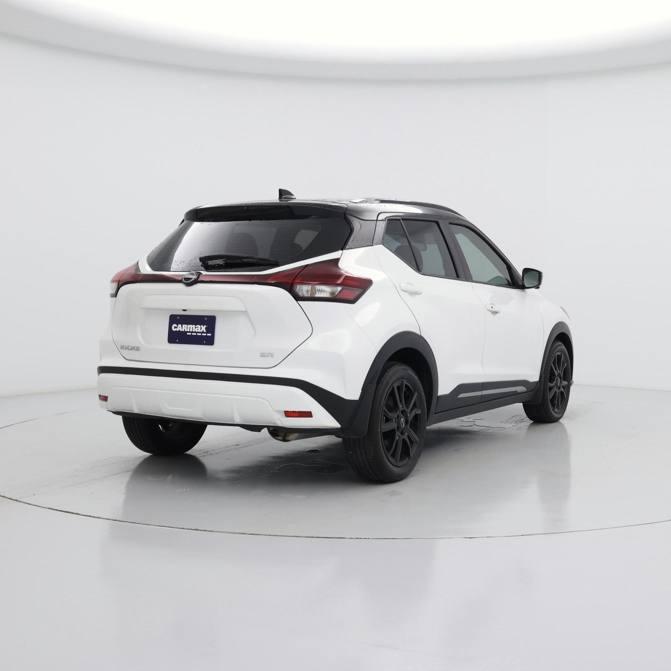 Thumbnail: 2023 Nissan Kicks - 8
