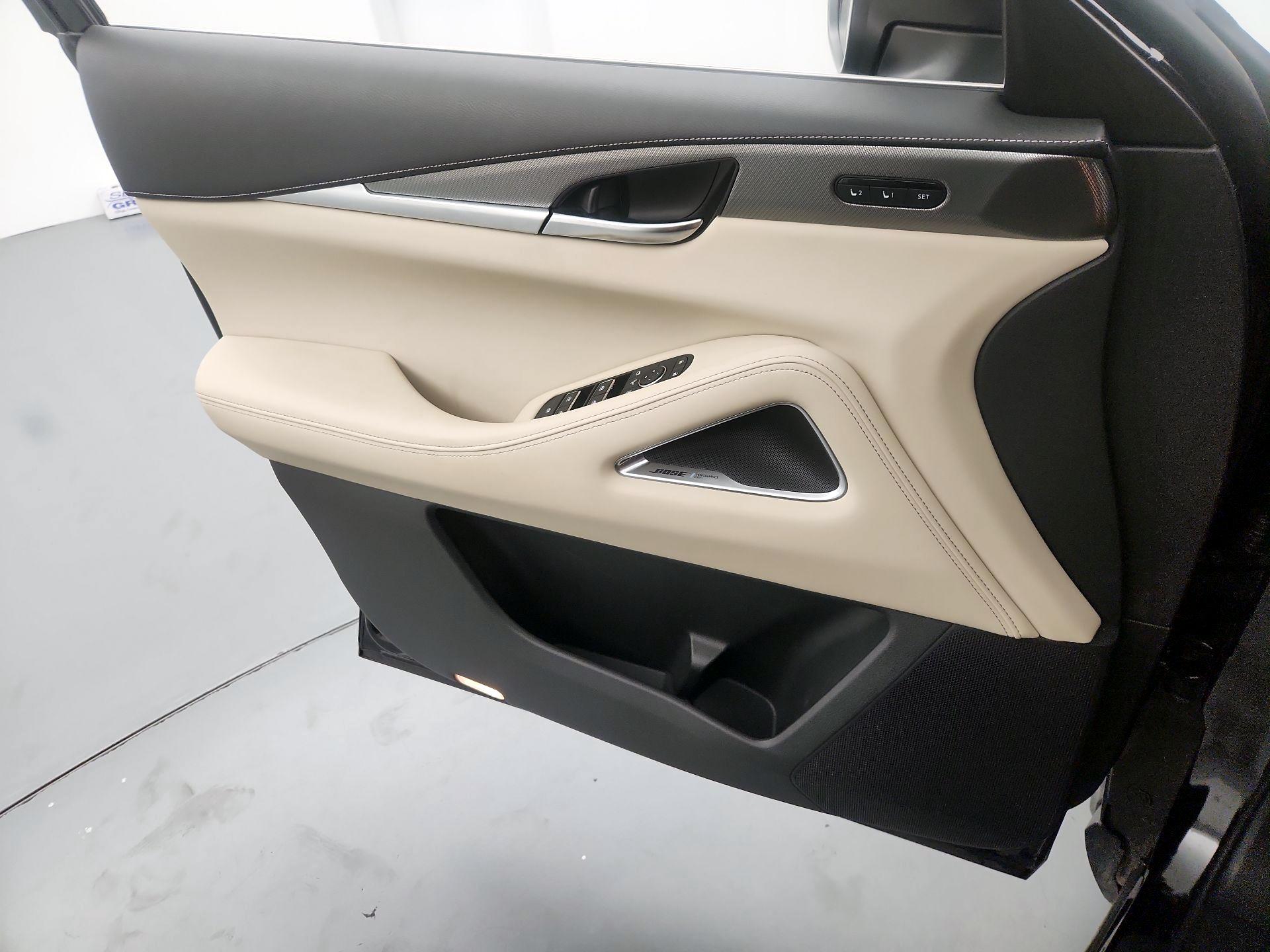 Thumbnail: 2023 INFINITI QX60 - 12