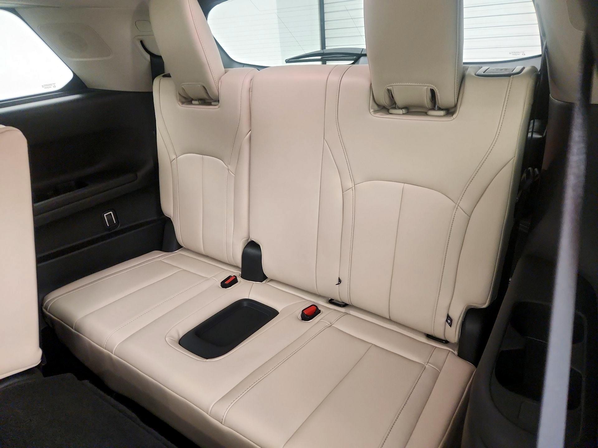 Thumbnail: 2023 INFINITI QX60 - 20