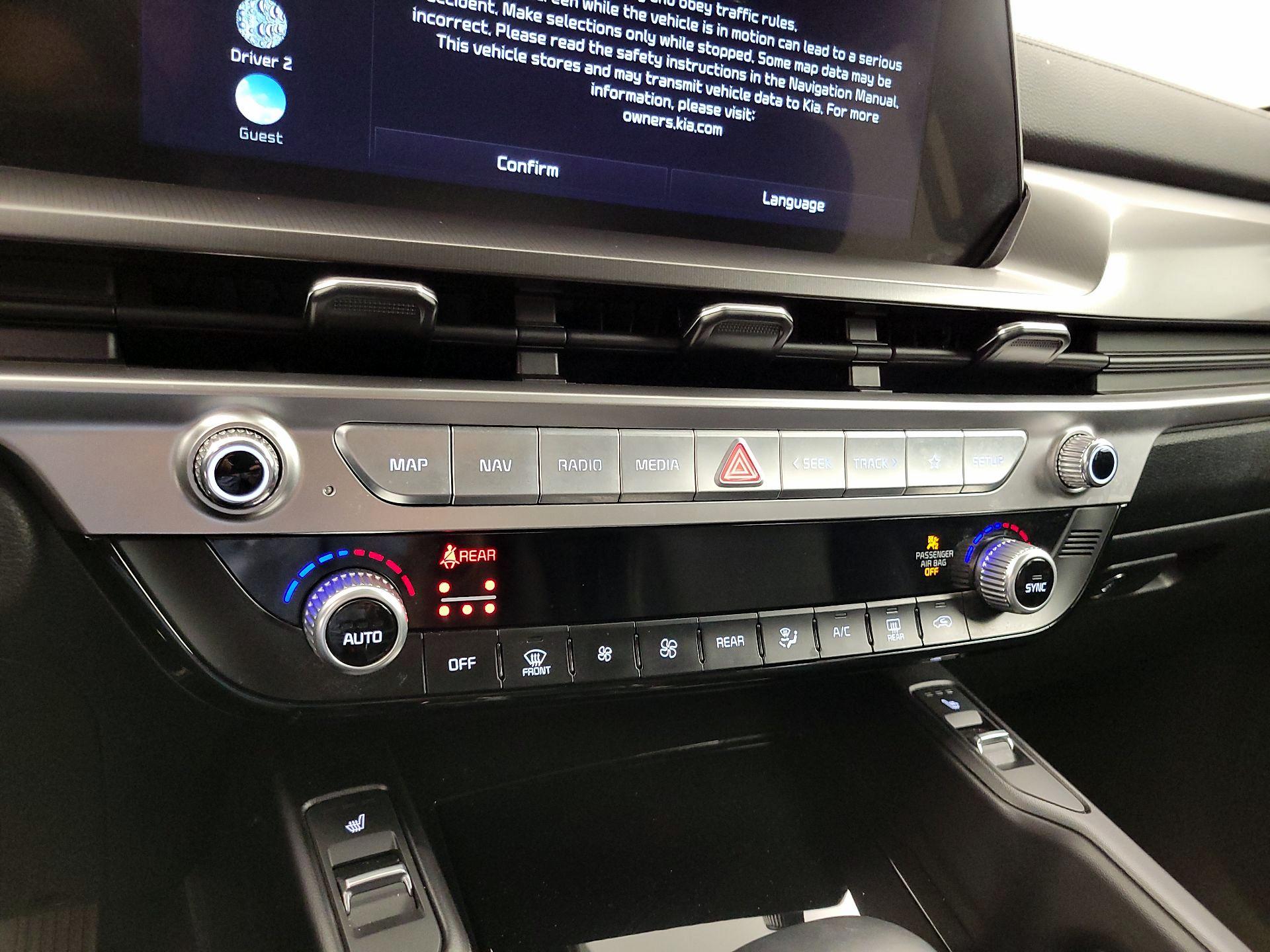 Thumbnail: 2025 Kia Telluride - 17