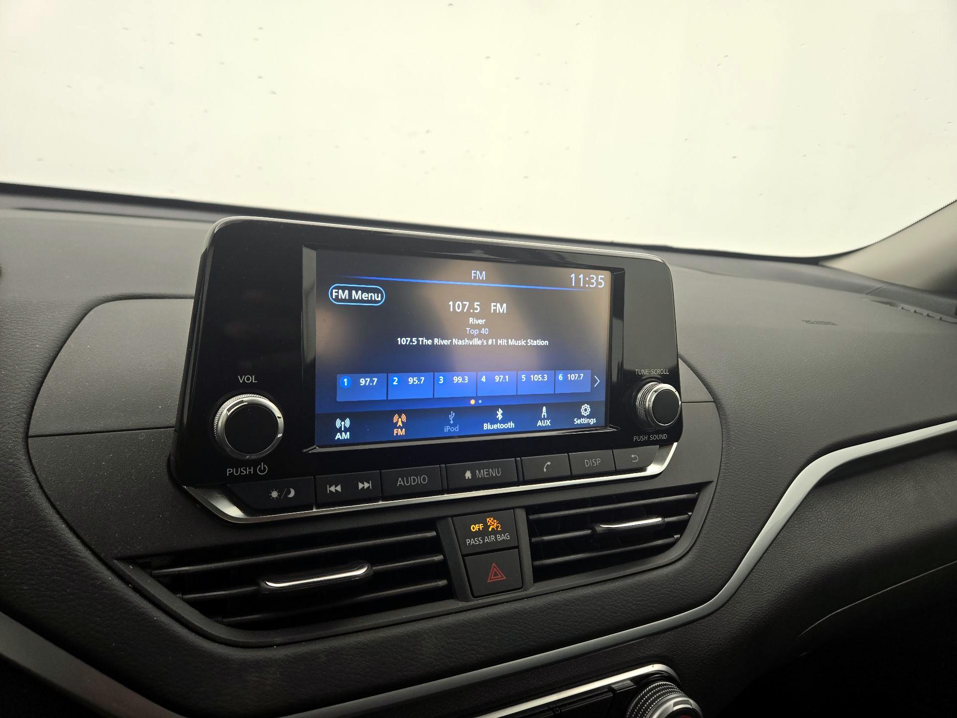 Thumbnail: 2022 Nissan Altima - 15